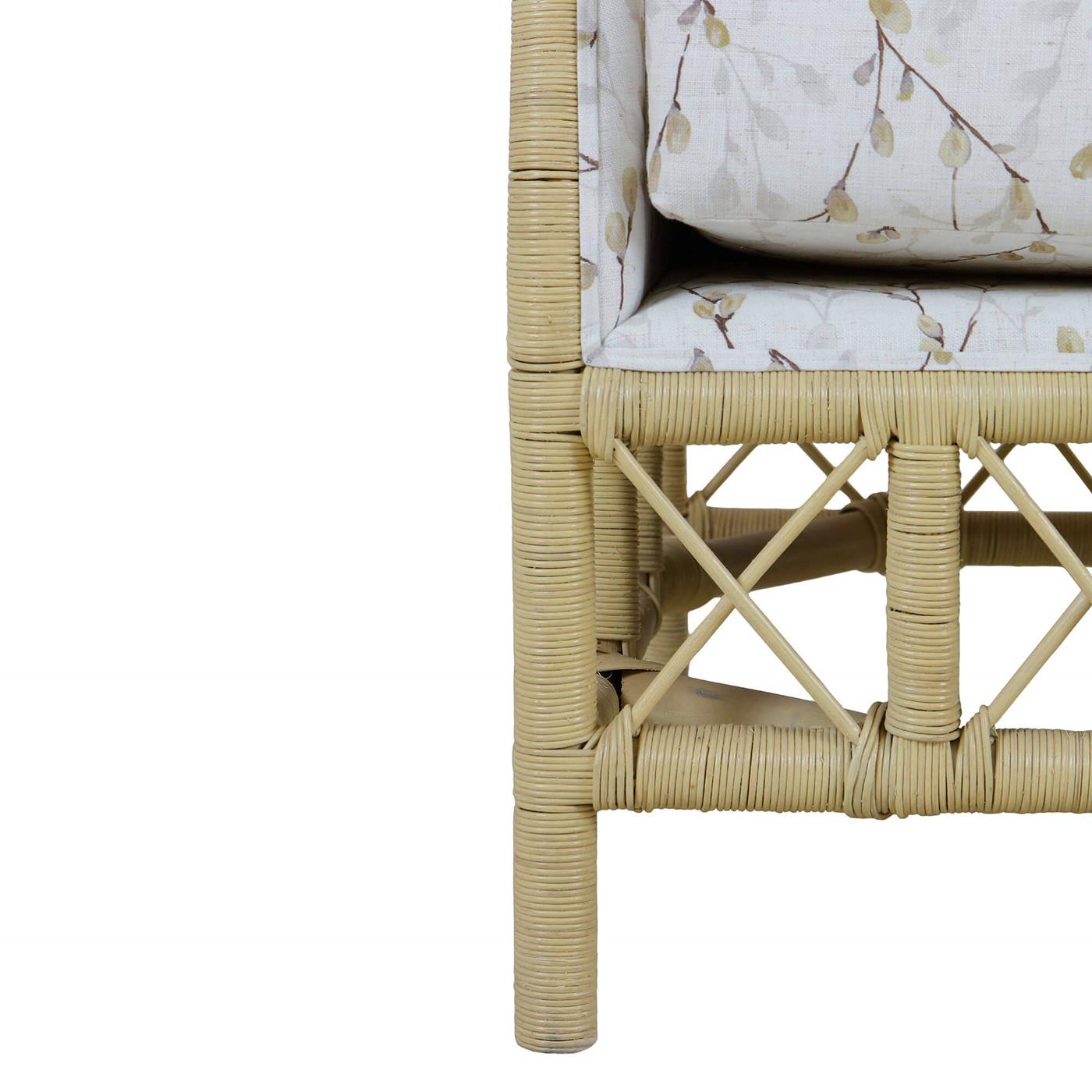 https://a.1stdibscdn.com/coastal-rattan-settee-with-botanical-upholstery-for-sale-picture-6/f_8038/f_484862521769464793756/images5_master.jpg