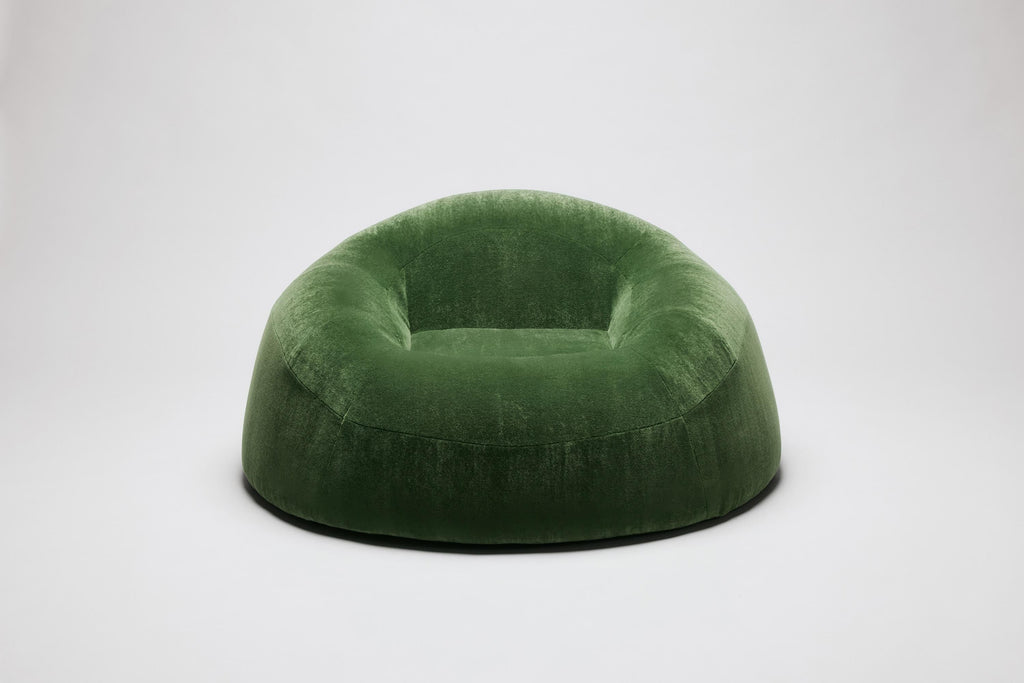 https://a.1stdibscdn.com/the-hill-biomorphic-shape-green-chair-in-mohair-si-vis-pacem-by-stefon-diggs-for-sale-picture-10/f_55372/f_484388421769035915530/img_3392_master.jpg