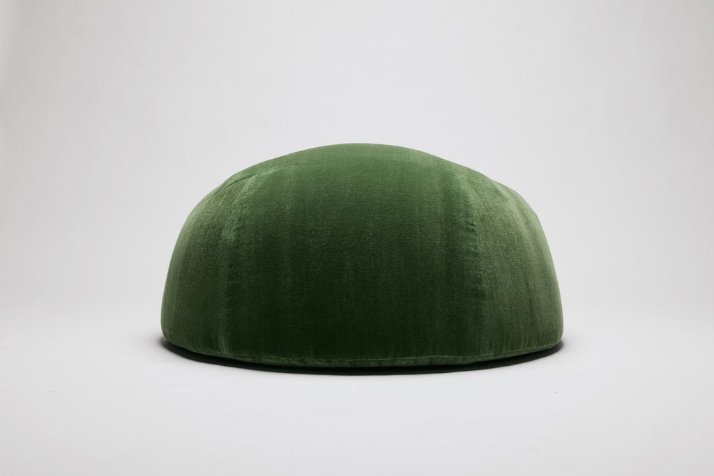 https://a.1stdibscdn.com/the-hill-biomorphic-shape-green-chair-in-mohair-si-vis-pacem-by-stefon-diggs-for-sale-picture-9/f_55372/f_484388421769035915563/img_3405_master.jpg