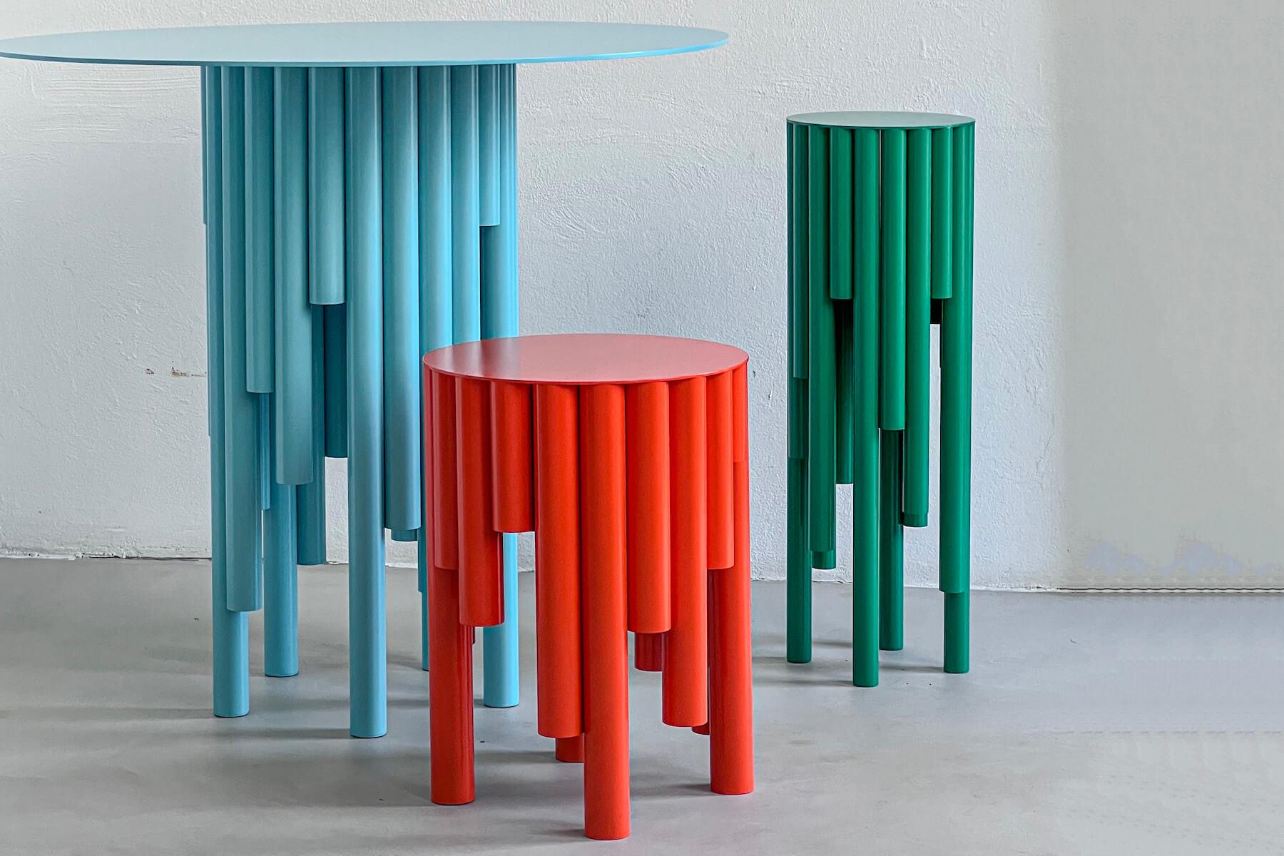 https://a.1stdibscdn.com/round-dining-table-kitchen-table-tea-table-entryway-table-in-tiffany-blue-for-sale-picture-9/f_77822/f_480028821765810744590/img_5734_master.jpg