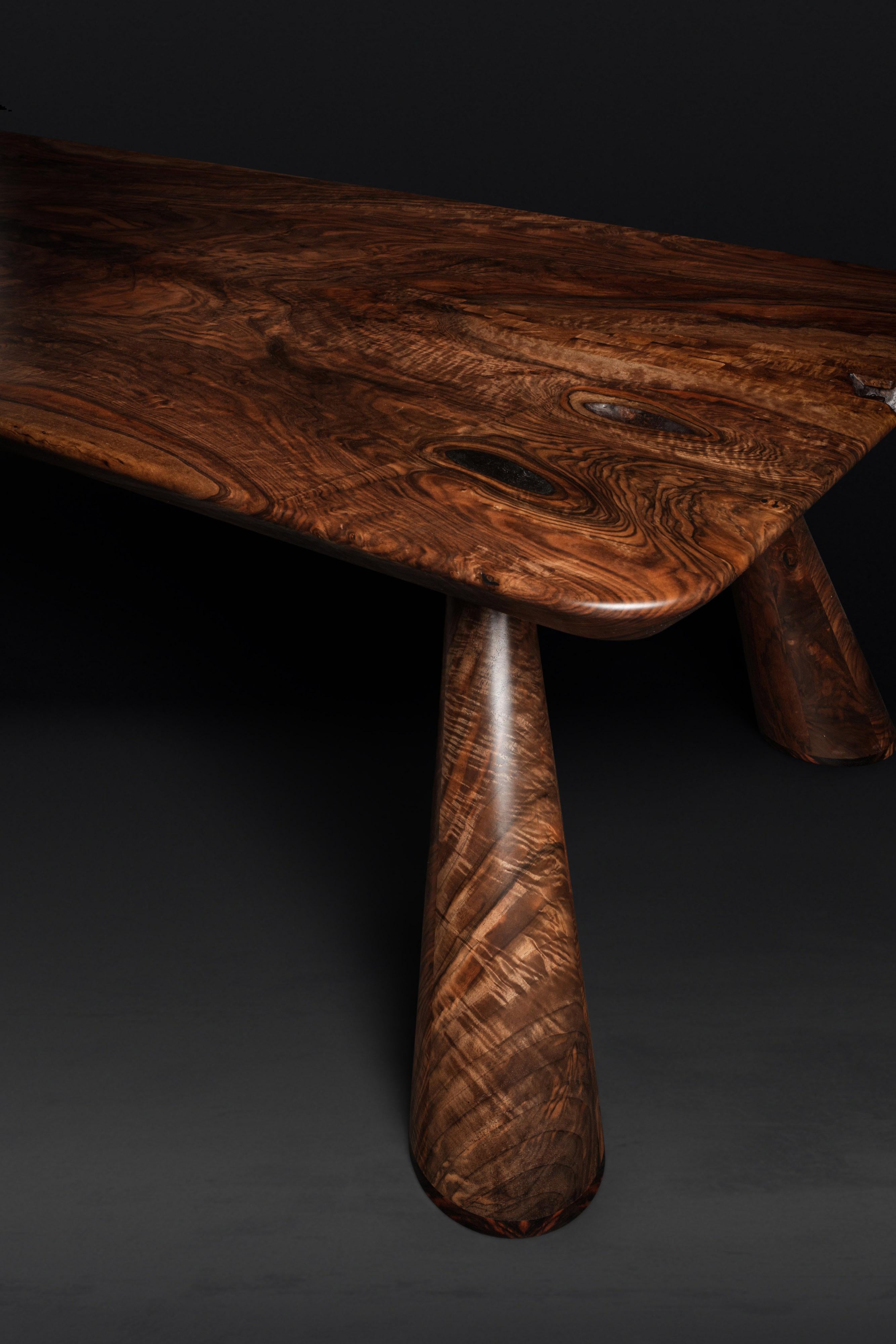 https://a.1stdibscdn.com/bastogne-walnut-single-slab-fijn-dining-table-in-stock-for-sale-picture-14/f_51472/f_262199321641594638428/insta_post_2_master.jpg