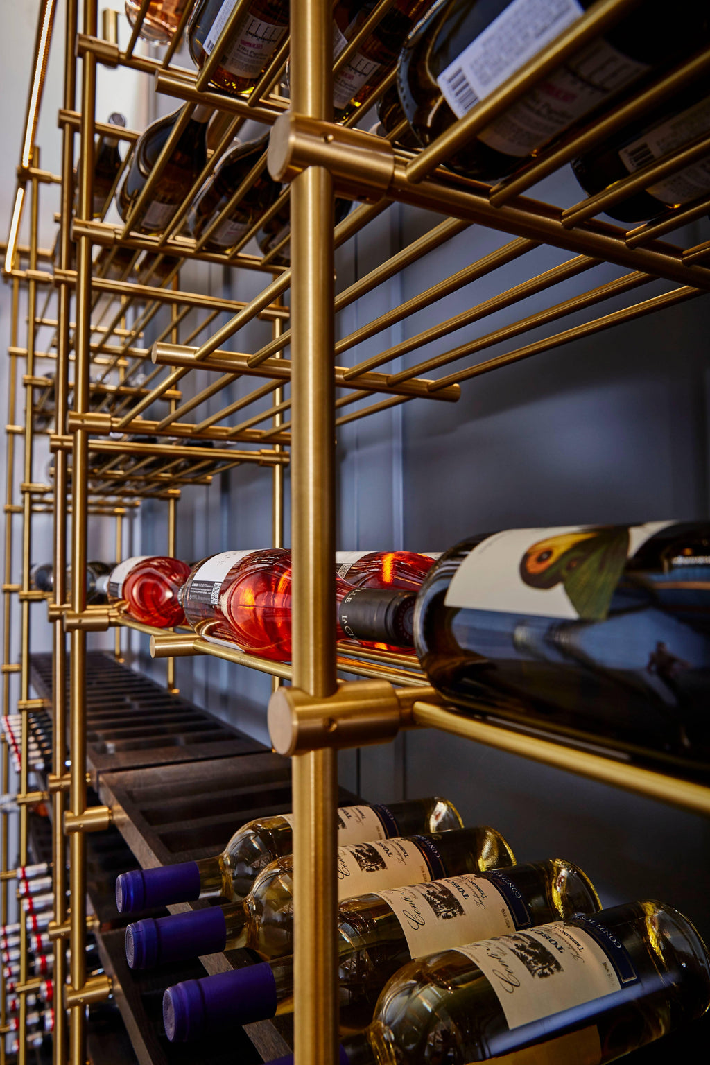 https://a.1stdibscdn.com/archivesE/upload/f_28333/f_80991631502128898915/interior_racks_master.jpg
