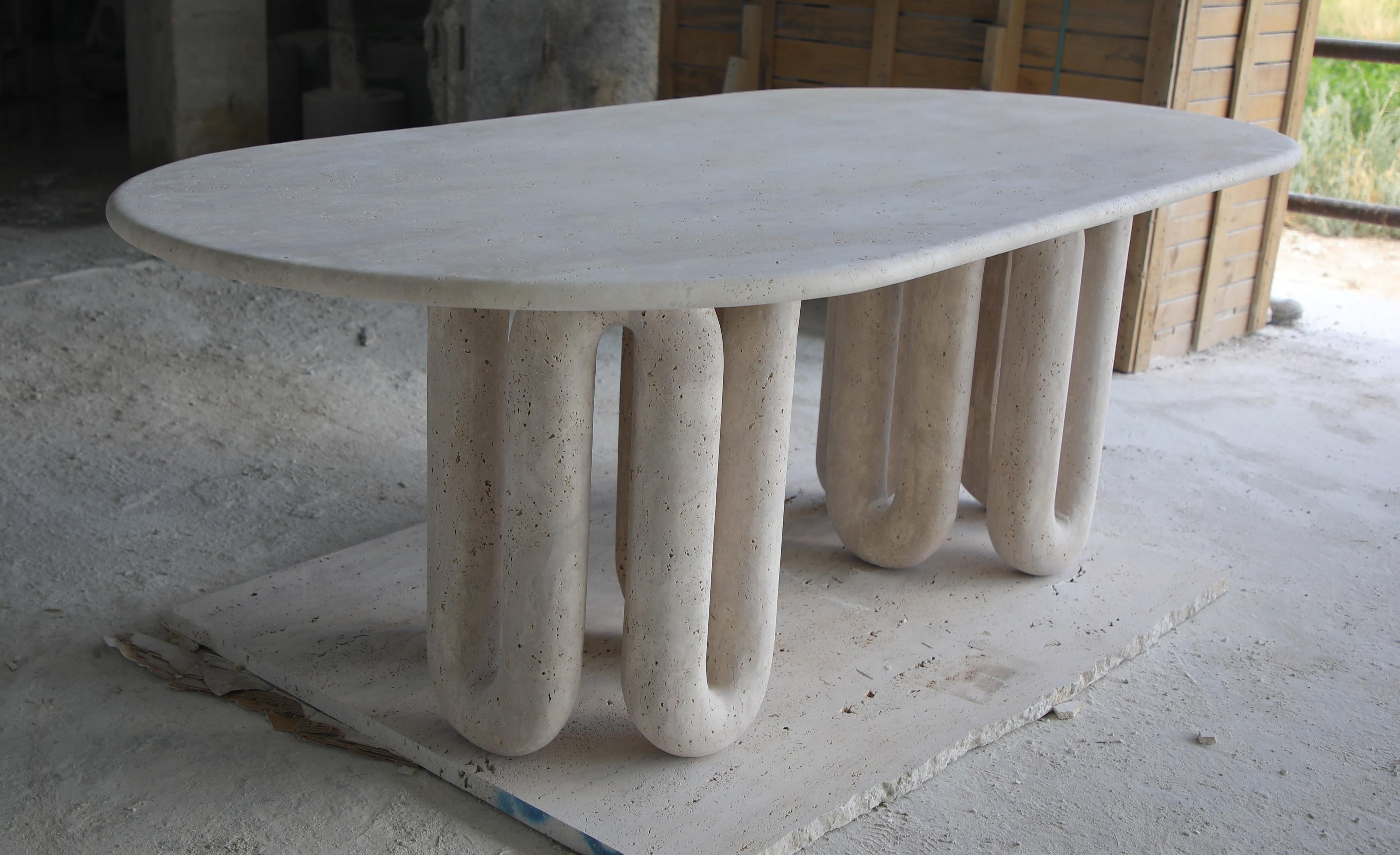 https://a.1stdibscdn.com/organic-solid-travertine-or-marble-oval-dining-table-w-sculptural-stone-base-for-sale-picture-4/f_80522/f_480711721766277856536/isometic_view_master.JPG