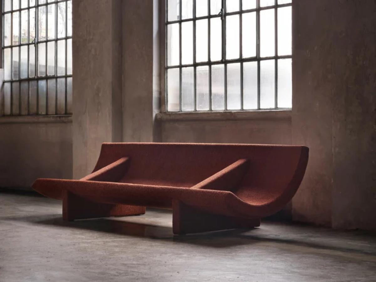 https://a.1stdibscdn.com/acerbis-trench-sofa-by-philippe-malouin-for-sale-picture-7/f_16392/f_452399421748590604102/j_8_Acerbis_NewCollection_2025AlbertoStrada_104996_2_master.jpg