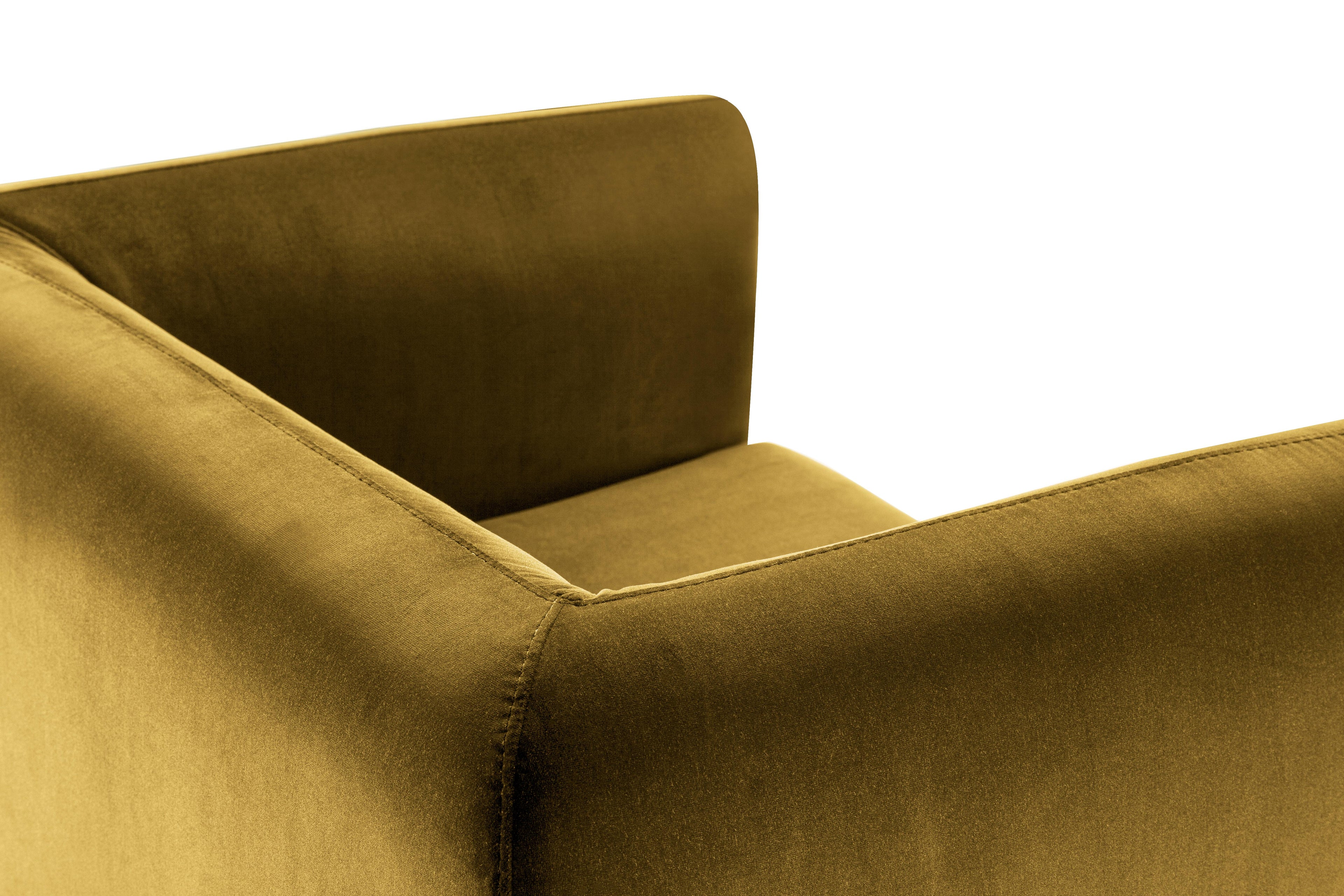 https://a.1stdibscdn.com/21st-century-designed-by-collector-studio-jacob-armchair-fabric-green-velvet-for-sale-picture-3/f_53522/f_276229921646397291259/jacob_6_2_master.jpg
