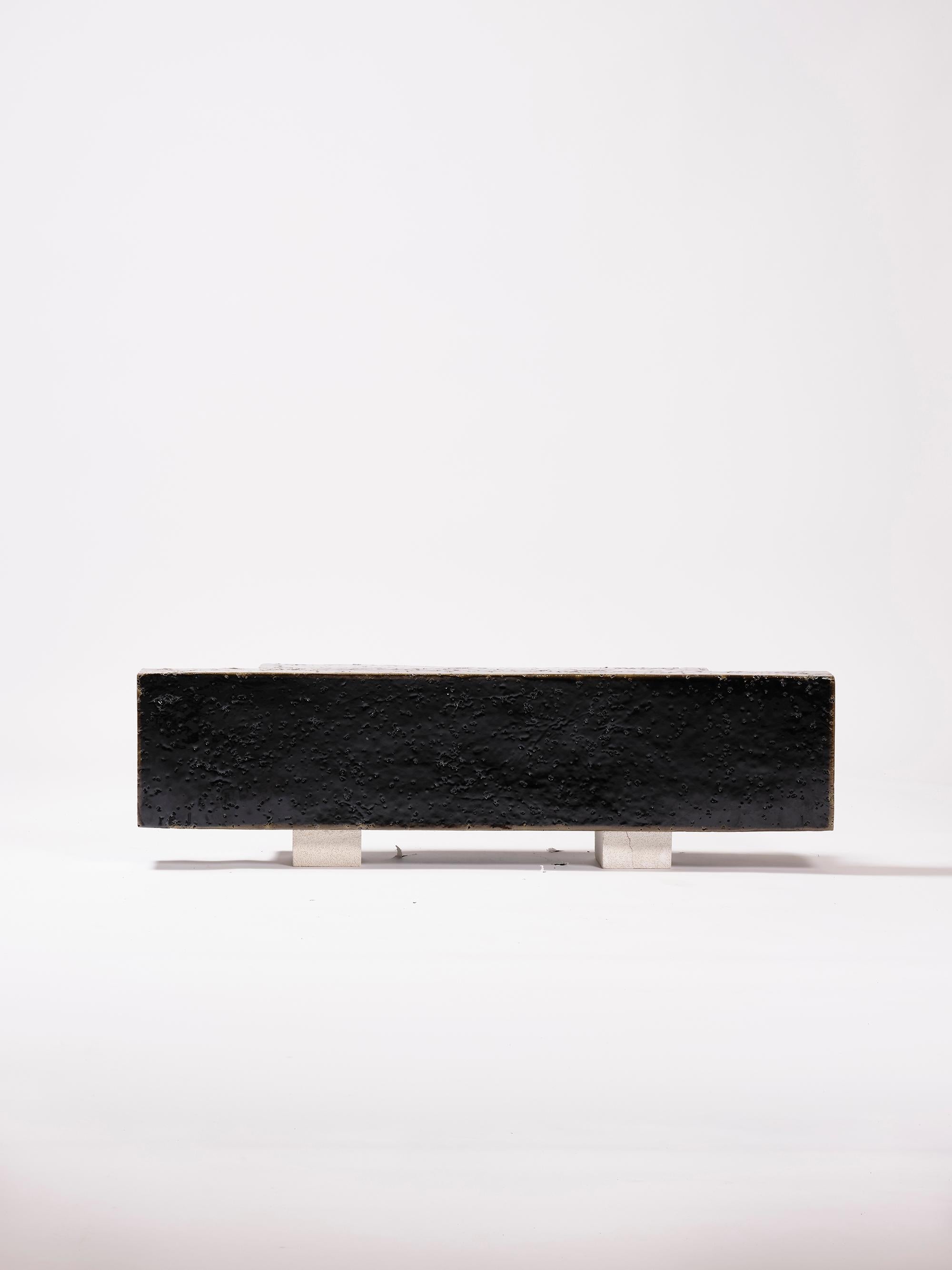 https://a.1stdibscdn.com/contemporary-ceramic-coffeetable-bench-glazed-stoneware-dark-green-brown-for-sale-picture-2/f_50491/f_310318921666861180824/jara_varela_APPARATU_BANCOS_ATRILES2673_master.jpg