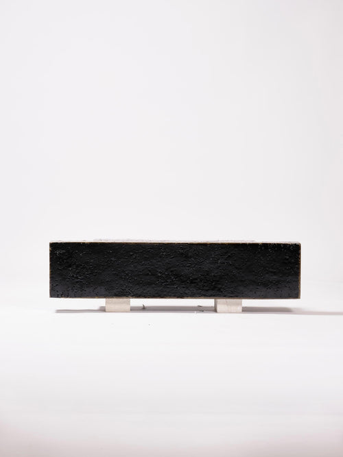 https://a.1stdibscdn.com/contemporary-ceramic-coffeetable-bench-glazed-stoneware-dark-green-brown-for-sale-picture-2/f_50491/f_310318921666861180824/jara_varela_APPARATU_BANCOS_ATRILES2673_master.jpg
