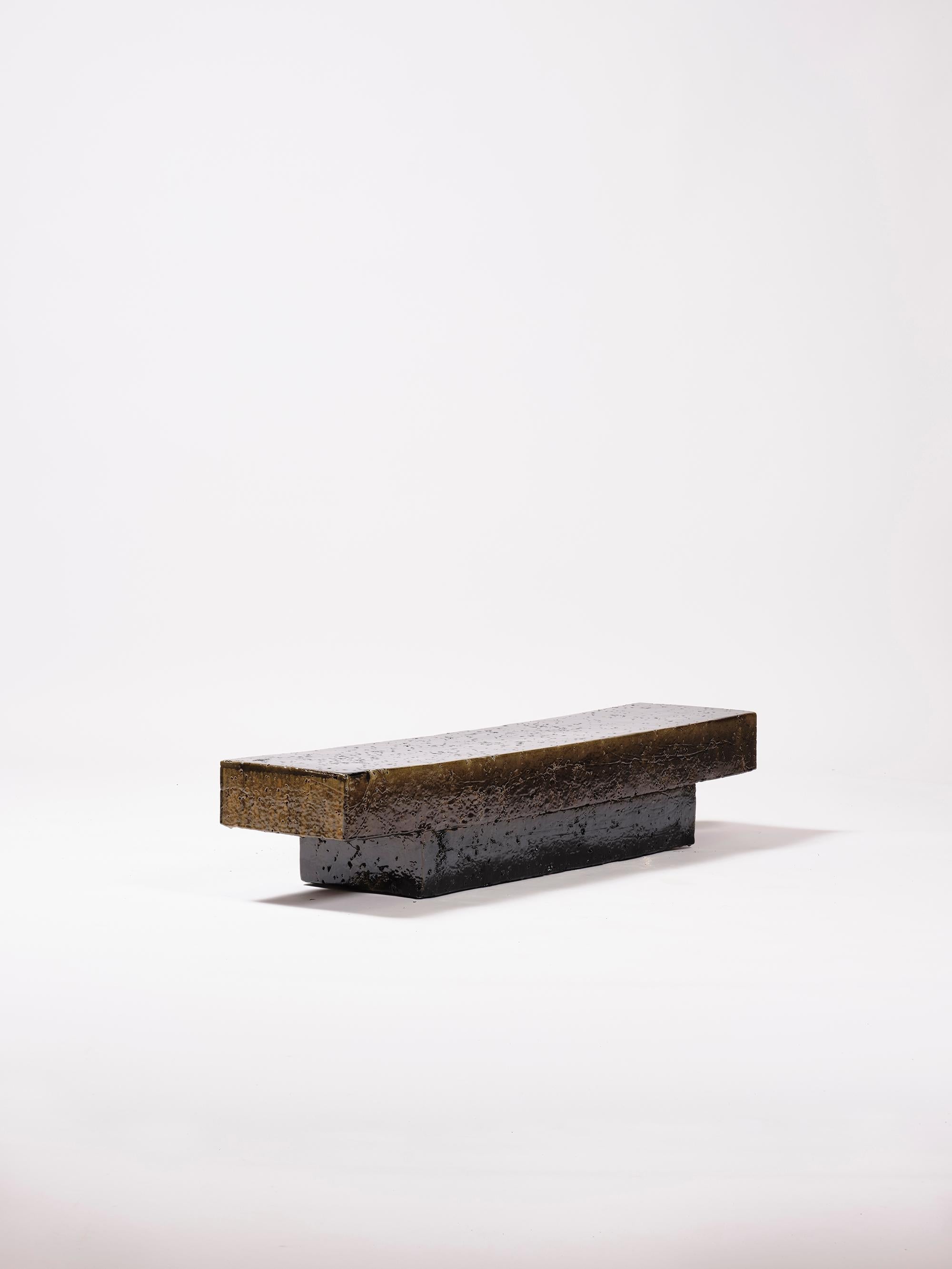 https://a.1stdibscdn.com/contemporary-ceramic-coffeetable-bench-glazed-stoneware-dark-green-brown-for-sale-picture-4/f_50491/f_310318921666861180835/jara_varela_APPARATU_BANCOS_ATRILES2675_master.jpg