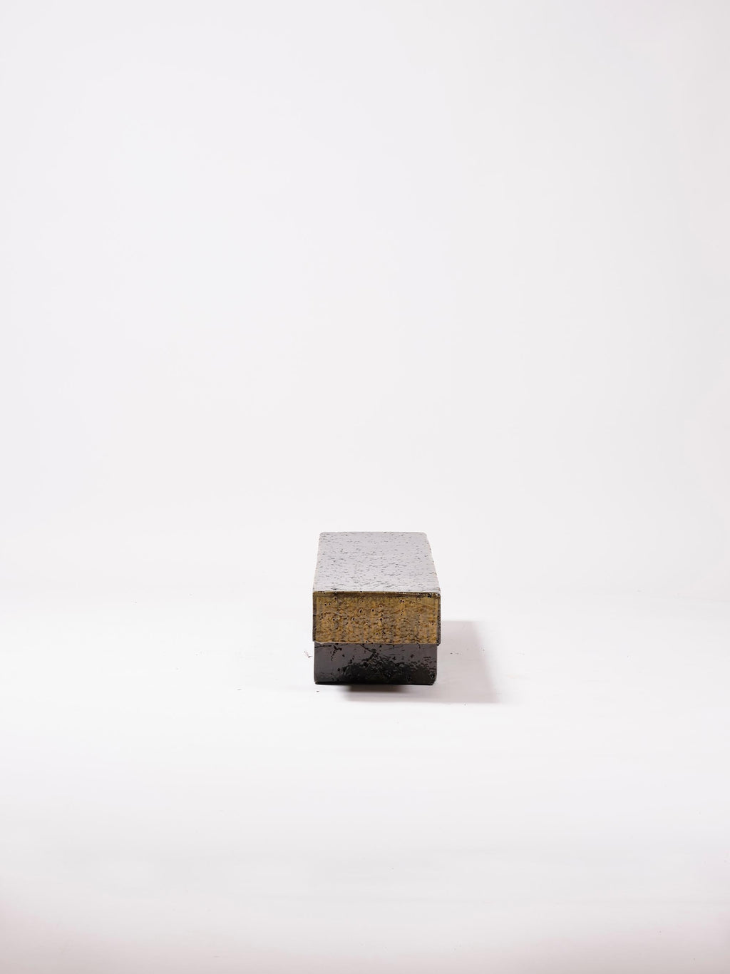 https://a.1stdibscdn.com/contemporary-ceramic-coffeetable-bench-glazed-stoneware-dark-green-brown-for-sale-picture-5/f_50491/f_310318921666861180796/jara_varela_APPARATU_BANCOS_ATRILES2676_master.jpg