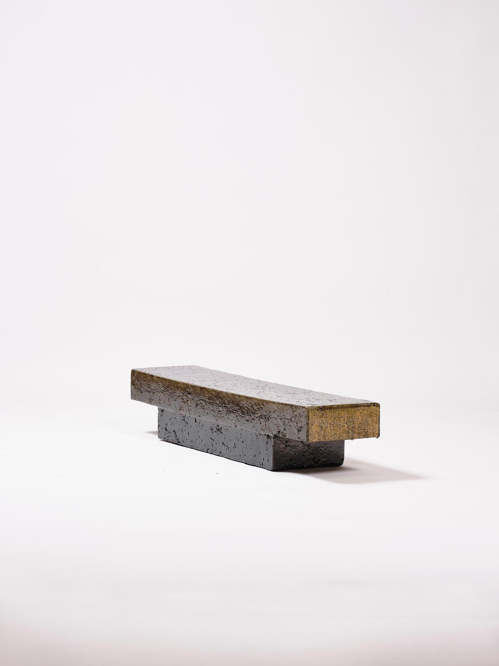 https://a.1stdibscdn.com/contemporary-ceramic-coffeetable-bench-glazed-stoneware-dark-green-brown-for-sale-picture-6/f_50491/f_310318921666861180837/jara_varela_APPARATU_BANCOS_ATRILES2677_master.jpg