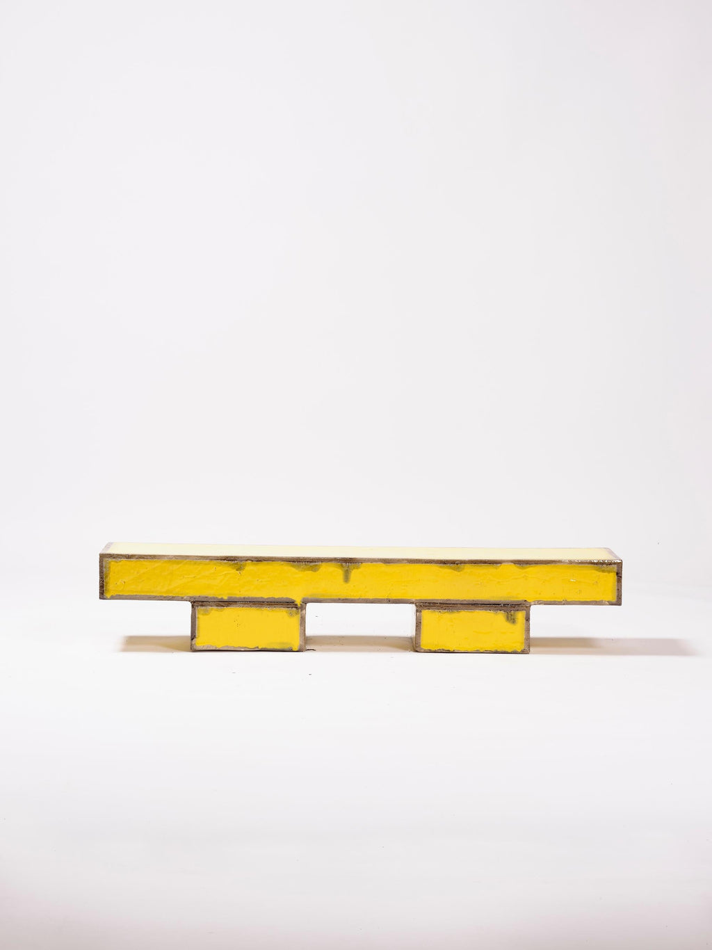 https://a.1stdibscdn.com/contemporary-ceramic-coffeetable-bench-glazed-stoneware-yellow-black-for-sale-picture-8/f_50491/f_310321521666862313402/jara_varela_APPARATU_BANCOS_ATRILES2698_master.jpg