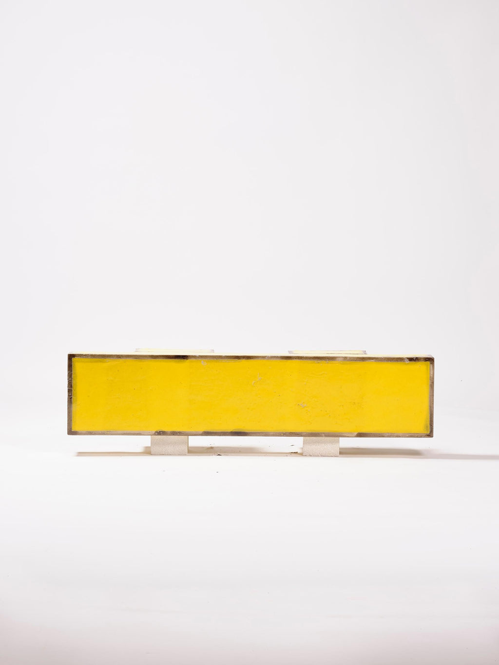 https://a.1stdibscdn.com/contemporary-ceramic-coffeetable-bench-glazed-stoneware-yellow-black-for-sale-picture-9/f_50491/f_310321521666862313248/jara_varela_APPARATU_BANCOS_ATRILES2699_master.jpg