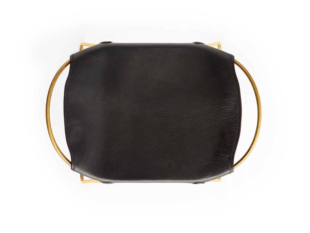 https://a.1stdibscdn.com/set-of-4-kitchen-counter-stool-brass-steel-black-saddle-contemporary-style-for-sale-picture-2/f_40561/f_278788421647858664237/jovervalls_Hug_counter_stool_agedbrass_black_1__master.jpg