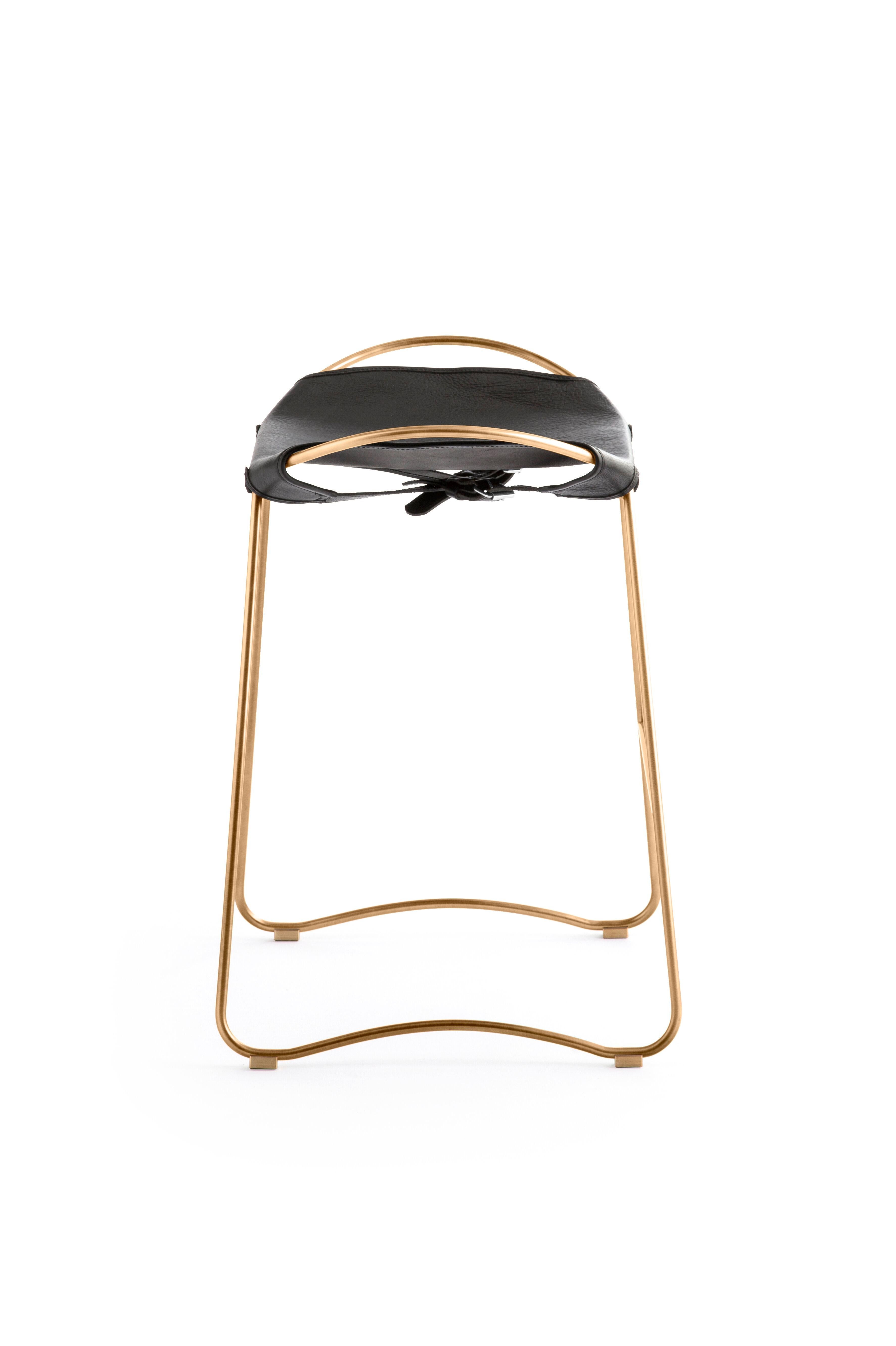 https://a.1stdibscdn.com/set-of-4-kitchen-counter-stool-brass-steel-black-saddle-contemporary-style-for-sale-picture-3/f_40561/f_278788421647858664681/jovervalls_Hug_counter_stool_agedbrass_black_3__master.jpg