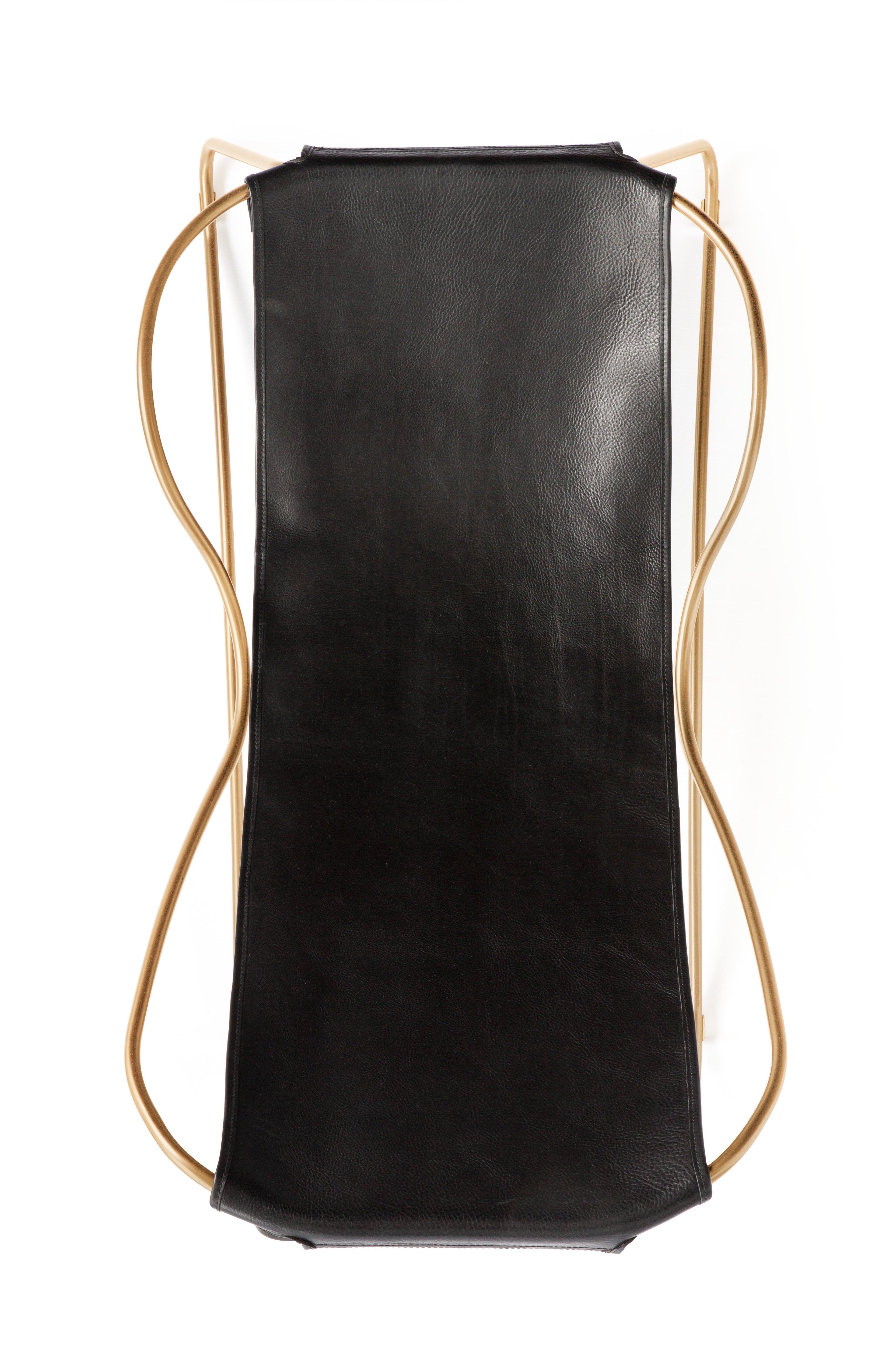 https://a.1stdibscdn.com/set-chaise-longue-footstool-brass-steel-and-black-leather-contemporary-style-for-sale-picture-5/f_40561/f_212056321623844522774/jovervalls_hug_chaise_lounge_footstool_AgedBrass_Black_1__master.jpg