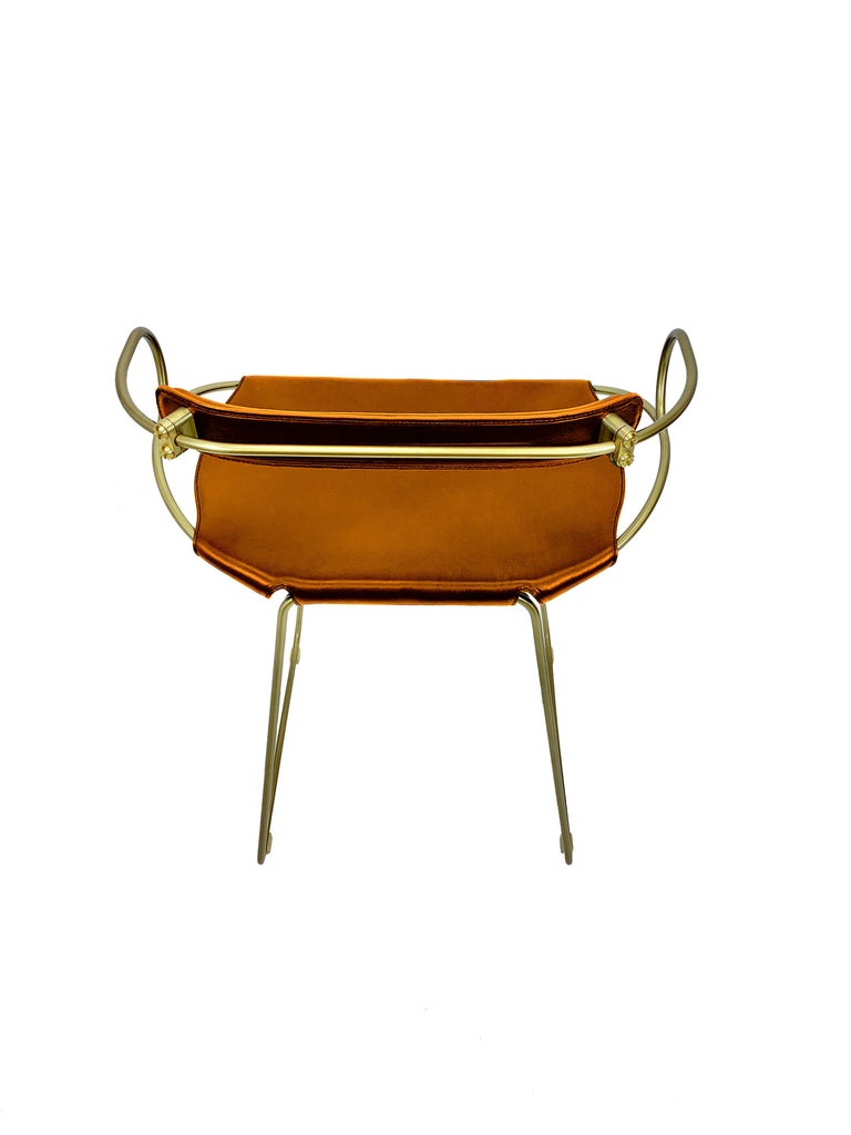 https://a.1stdibscdn.com/kitchen-stool-with-backrest-brass-steel-natural-tobacco-leather-modern-for-sale-picture-4/f_40561/f_240948021623240491239/jovervalls_hug_counter_stool_backrest_aged_brass_natural_tobacco_3__master.jpg?width=768