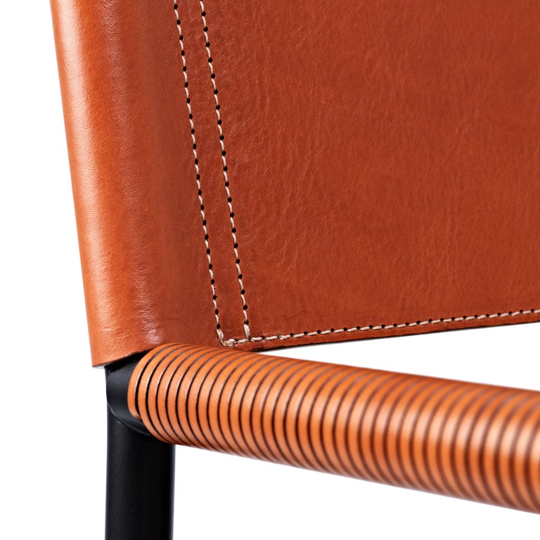 https://a.1stdibscdn.com/set-of-4-repose-counter-stool-w-backrest-natural-tan-saddle-black-rubbered-metal-for-sale-picture-8/f_40561/f_303544421662719411277/jovervalls_repose_armchair_naturaltobacco_blackpowder_detail_6__master.jpg?width=768