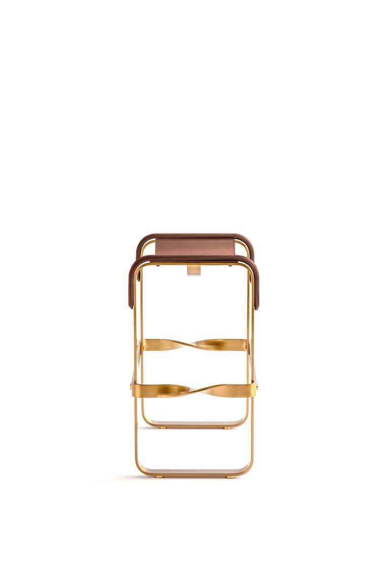 https://a.1stdibscdn.com/kitchen-counter-stool-aged-brass-steel-dark-brown-leather-contemporary-design-for-sale-picture-2/f_40561/f_232864921617816955211/jovervalls_wanderlust_counterstool_agedbrass_darkbrown_tonesurtone_2__master.jpg?width=768