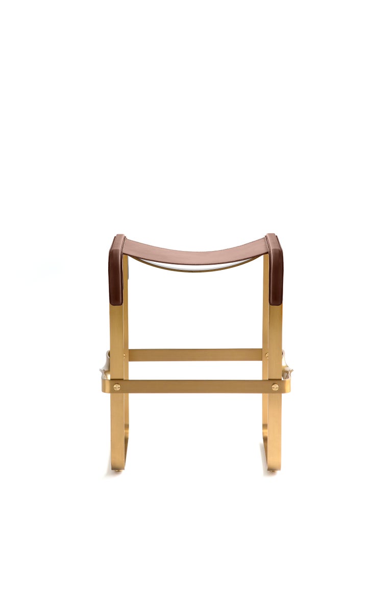 https://a.1stdibscdn.com/kitchen-counter-stool-aged-brass-steel-dark-brown-leather-contemporary-design-for-sale-picture-3/f_40561/f_232864921617816963373/jovervalls_wanderlust_counterstool_agedbrass_darkbrown_tonesurtone_3__master.jpg?width=768