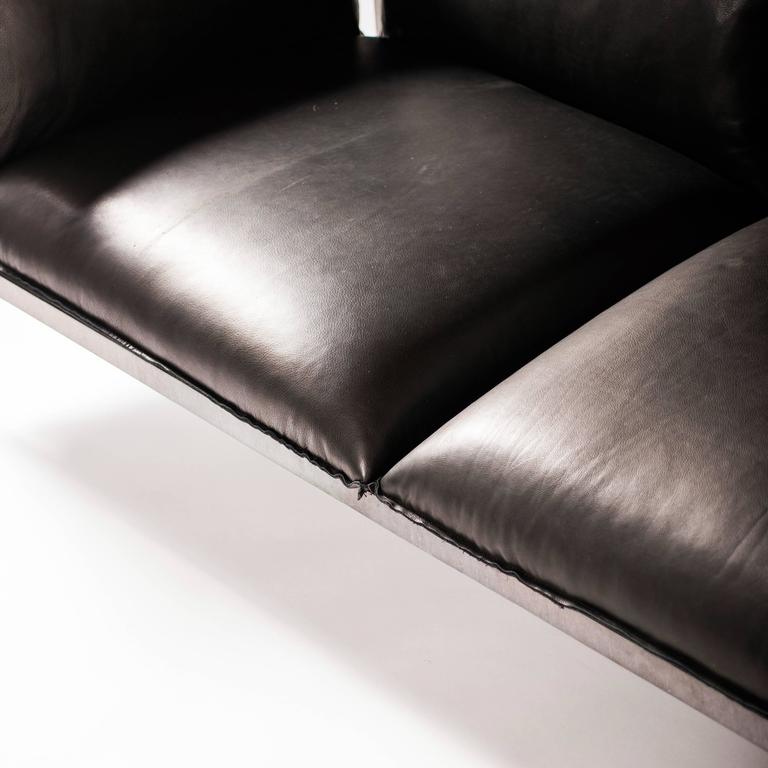 https://a.1stdibscdn.com/archivesE/upload/f_28533/1499457851126/kleinhome_sofadouble2_l.jpg