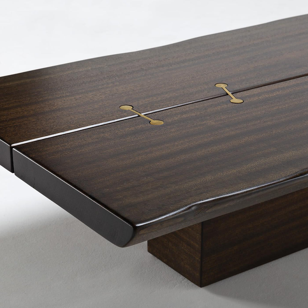 https://a.1stdibscdn.com/10th-joint-coffee-table-by-massimo-castagna-for-sale-picture-2/f_17062/f_469680721759935362751/knl8pywgz3wt0n3u7tymxe8rw6np_master.jpg