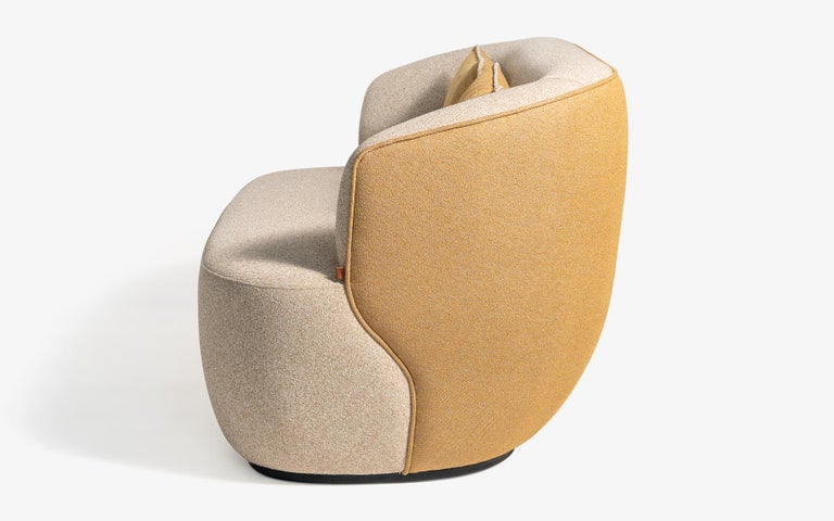 https://a.1stdibscdn.com/koji-two-seater-sofa-for-sale-picture-3/f_62262/f_420156821729772687759/koji_ikili_kanepe_DSA00142_20241010__master.jpg?width=768