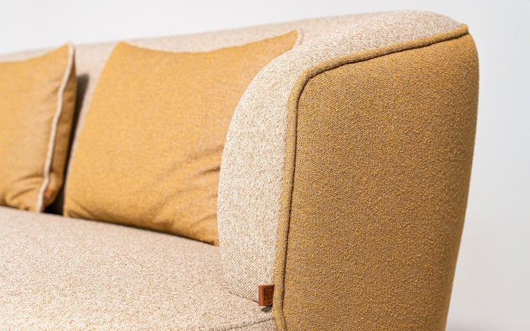 https://a.1stdibscdn.com/koji-two-seater-sofa-for-sale-picture-5/f_62262/f_420156821729772684469/koji_ikili_kanepe_DSA00149_20241010__master.jpg?width=768