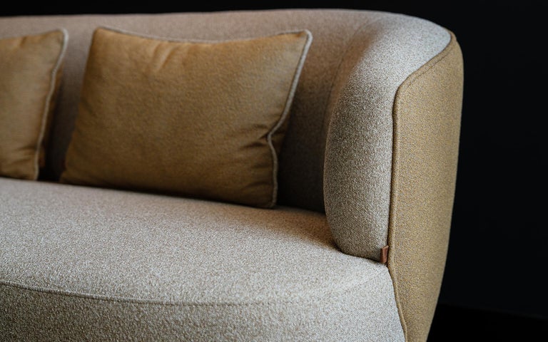 https://a.1stdibscdn.com/koji-two-seater-sofa-for-sale-picture-13/f_62262/f_420156821729772693758/koji_ikili_kanepe_DSA00472_20241015__master.jpg?width=768