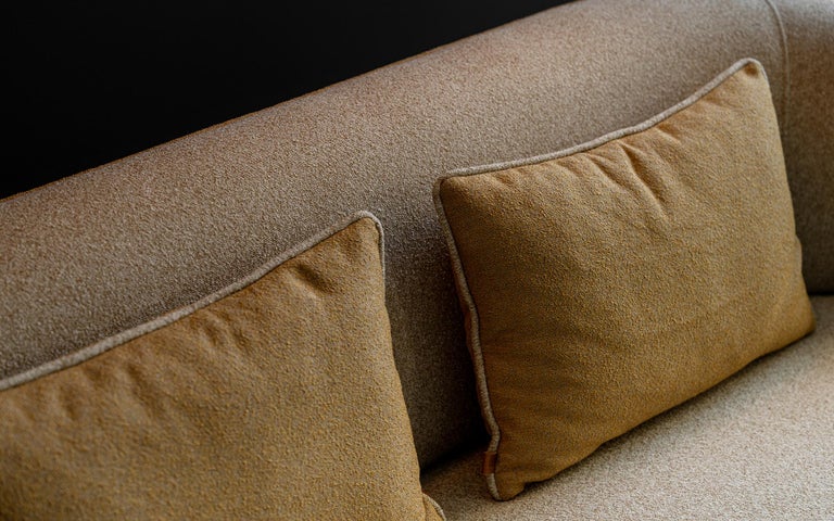https://a.1stdibscdn.com/koji-two-seater-sofa-for-sale-picture-11/f_62262/f_420156821729772693380/koji_ikili_kanepe_DSA00483_20241015__master.jpg?width=768
