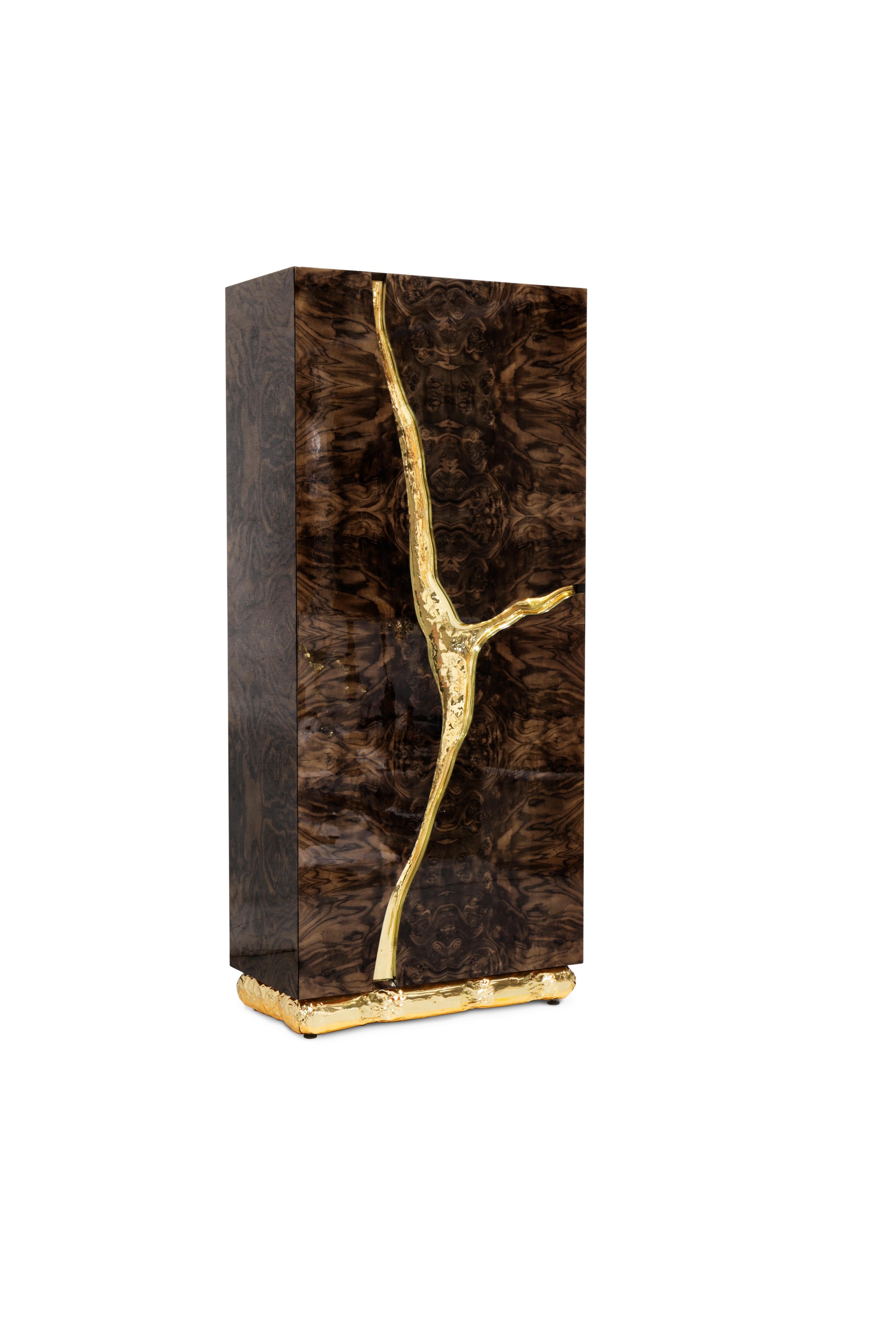 https://a.1stdibscdn.com/lapiaz-walnut-cabinet-for-sale-picture-3/f_98262/f_401294821718102953321/lapiaz_walnut_cabinet_03_master.jpg