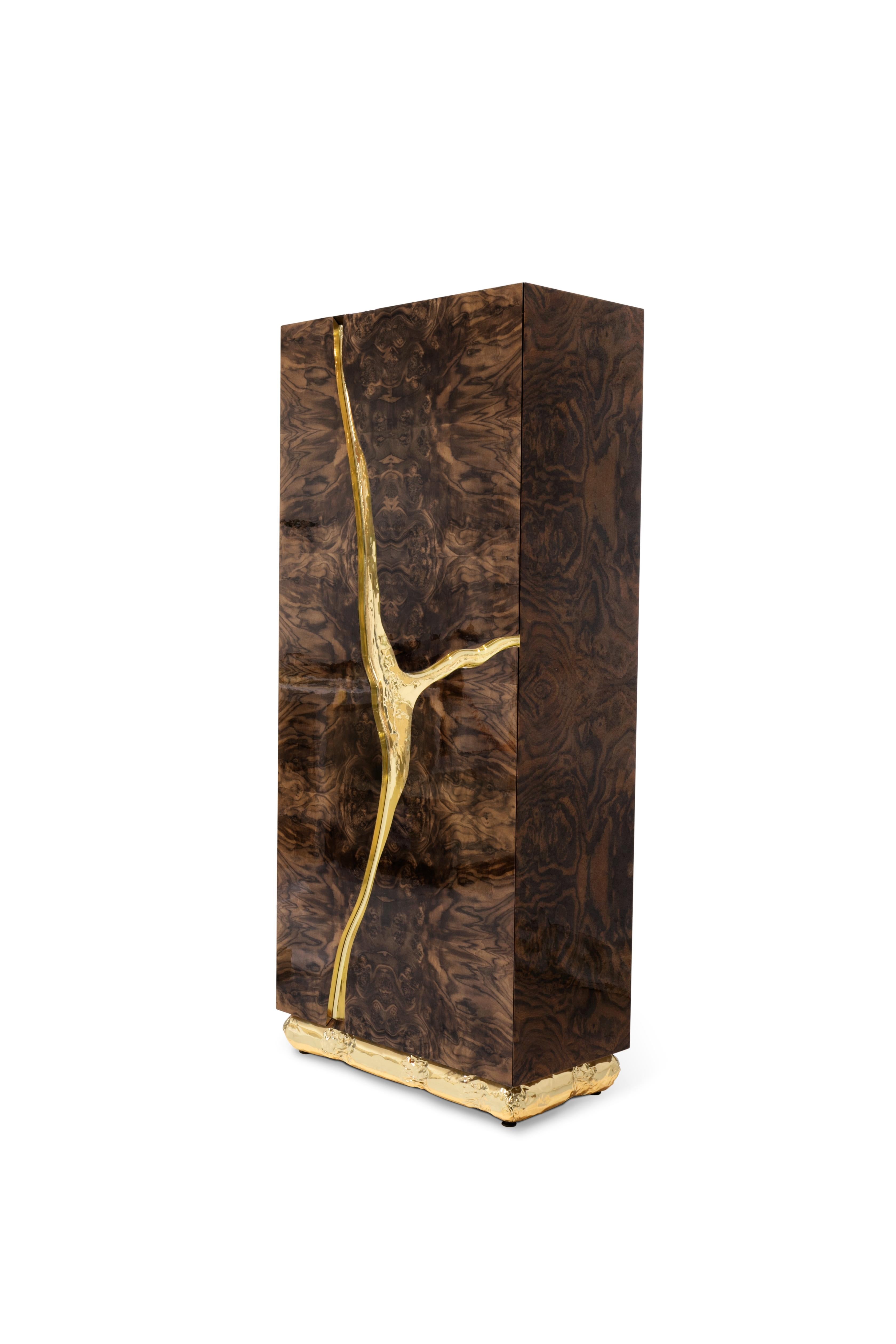 https://a.1stdibscdn.com/lapiaz-walnut-cabinet-for-sale-picture-5/f_98262/f_401294821718102953494/lapiaz_walnut_cabinet_05_master.jpg