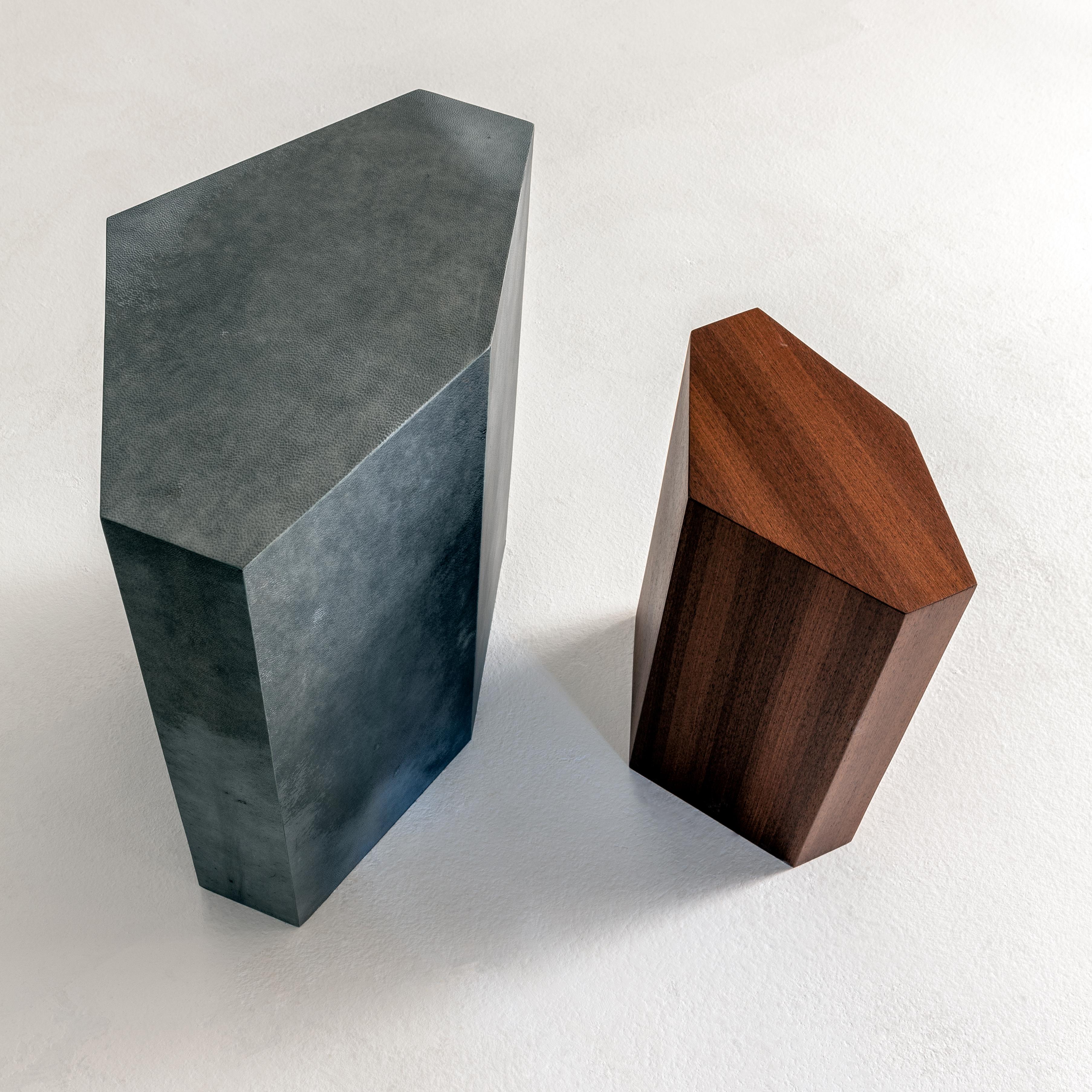 https://a.1stdibscdn.com/laurameroni-imperfetto-coffee-tables-set-in-custom-materials-for-sale-picture-7/f_52792/f_346431521686128498860/laurameroni_imperfetto_custom_low_tables_06_master.jpg