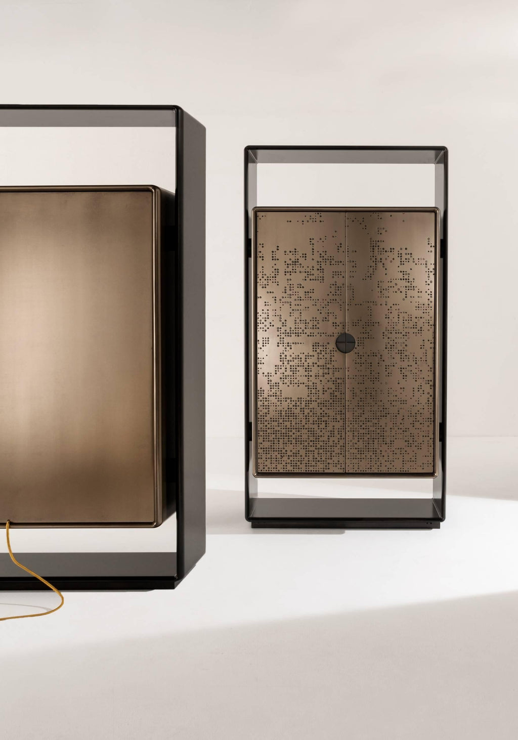 https://a.1stdibscdn.com/laurameroni-talento-unlimited-modern-tall-cabinet-in-bronze-liquid-metal-for-sale-picture-7/f_52792/f_192177321590488553822/laurameroni_talento_unlimited_01_master.jpg