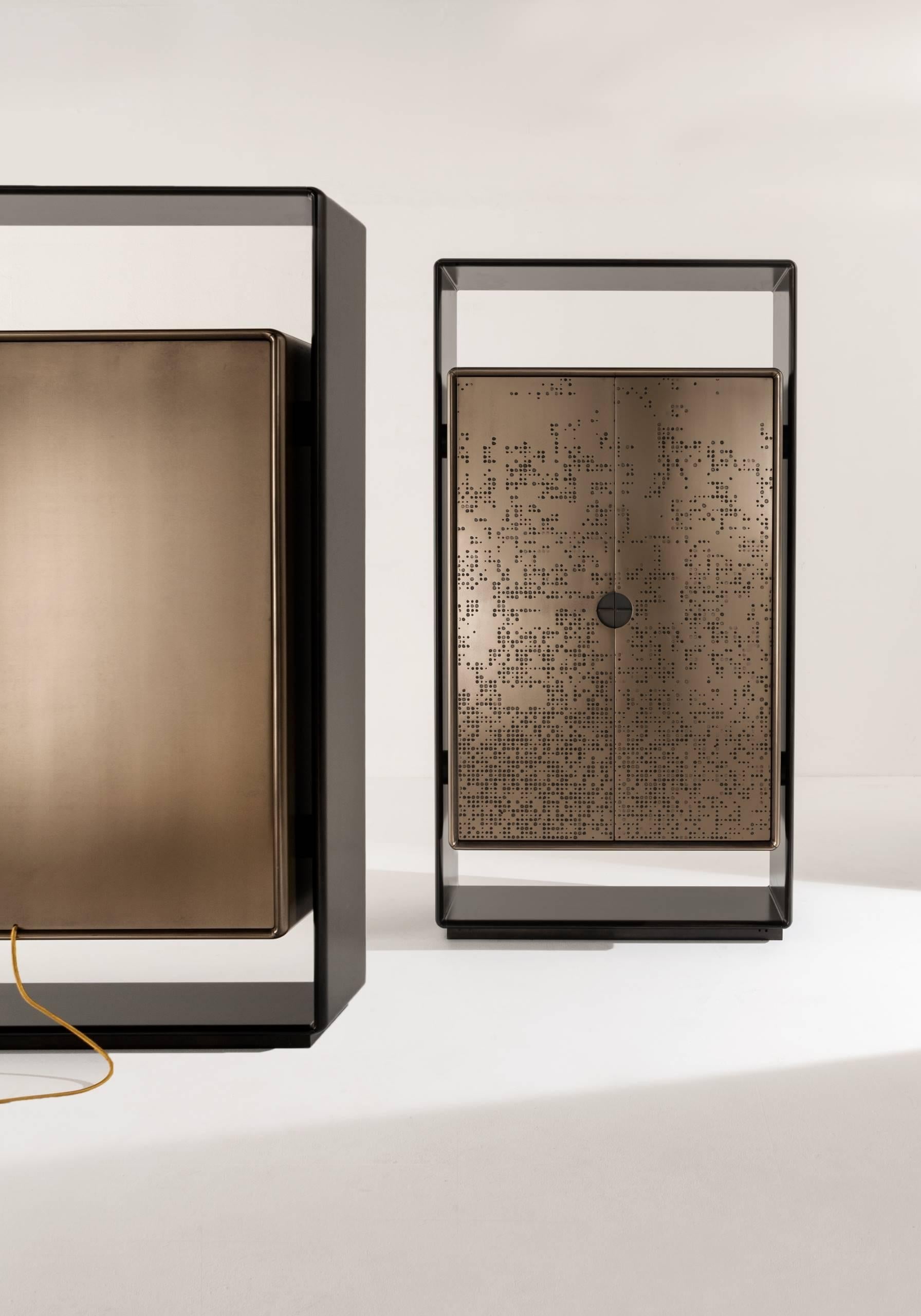 https://a.1stdibscdn.com/laurameroni-talento-unlimited-modern-tall-cabinet-in-bronze-liquid-metal-for-sale-picture-7/f_52792/f_192177321590488553822/laurameroni_talento_unlimited_01_master.jpg