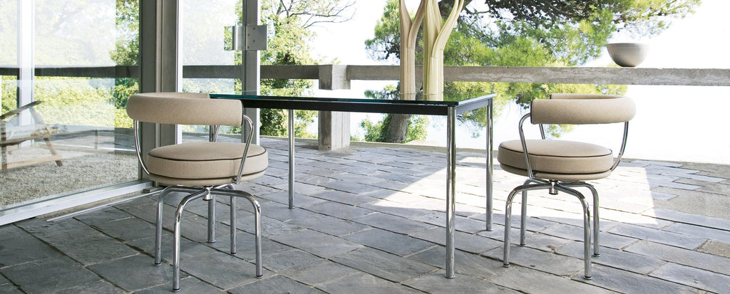 https://a.1stdibscdn.com/le-corbusier-pierre-jeanneret-charlotte-perriand-lc10-table-by-cassina-for-sale-picture-4/f_14272/f_324299721674738681445/lc10_p_1_master.jpg