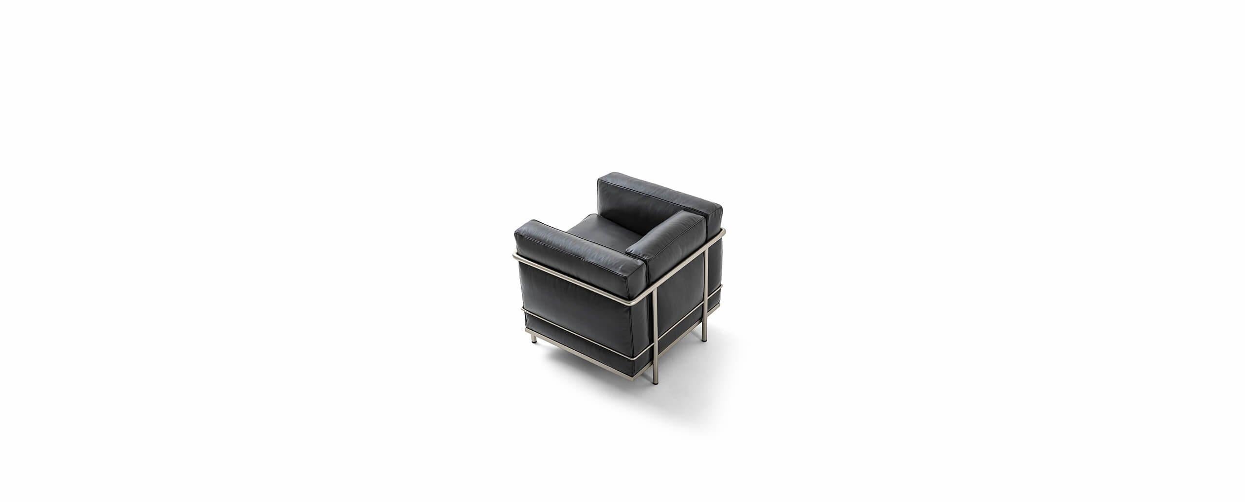 https://a.1stdibscdn.com/le-corbusier-jeanneret-charlotte-perriand-lc3-fauteuil-by-cassina-for-sale-picture-3/f_14272/f_470814721760690024470/lc2_durable_39_master.jpg