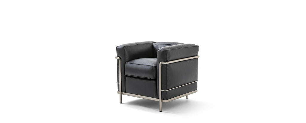 https://a.1stdibscdn.com/le-corbusier-jeanneret-charlotte-perriand-lc3-fauteuil-by-cassina-for-sale-picture-6/f_14272/f_470814721760690026102/lc2_durable_5_master.jpg