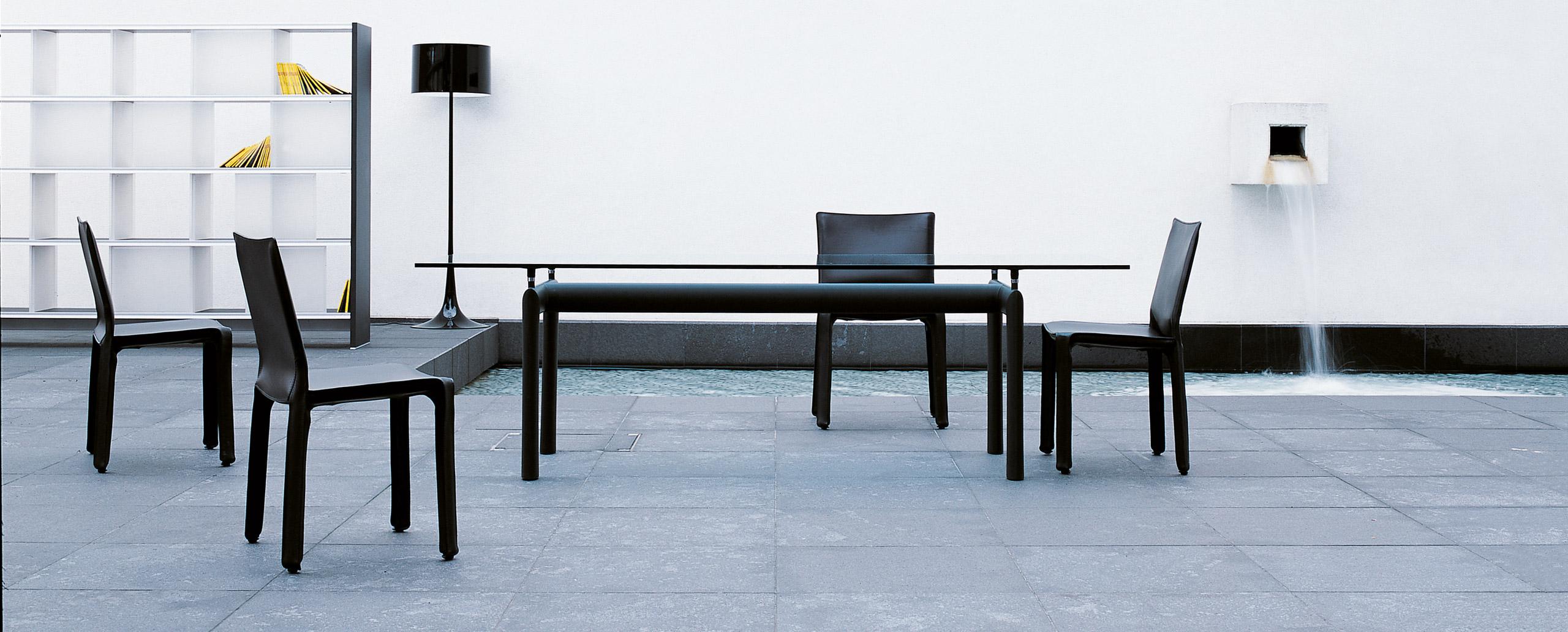 https://a.1stdibscdn.com/le-corbusier-pierre-jeanneret-charlotte-perriand-lc6-table-by-cassina-for-sale-picture-5/f_14272/f_379304621705154994364/lc6_3_master.jpg