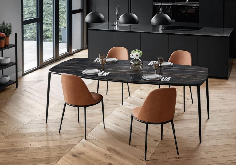 https://a.1stdibscdn.com/set-of-8-dining-chairs-in-metallic-frame-for-sale-picture-10/f_27693/f_302252421663222742535/lea_collezione_midj_gallery_1__master.jpg?width=768