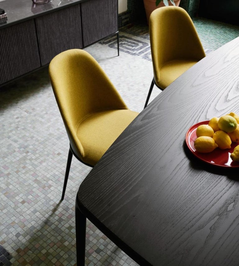 https://a.1stdibscdn.com/set-of-8-dining-chairs-in-metallic-frame-for-sale-picture-7/f_27693/f_302252421662018169599/lea_s_7_master.jpg?width=768