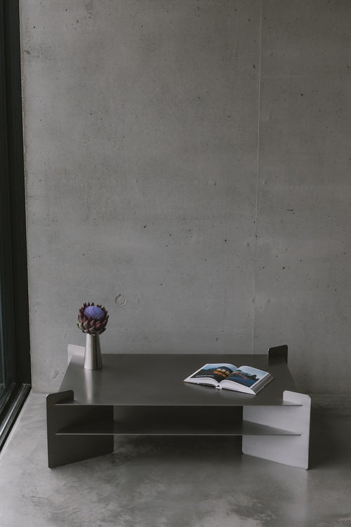 https://a.1stdibscdn.com/bali-stainless-steel-coffee-table-by-zincutec-for-sale-picture-2/f_12192/f_486226321770058832159/lead_picture__master.jpg
