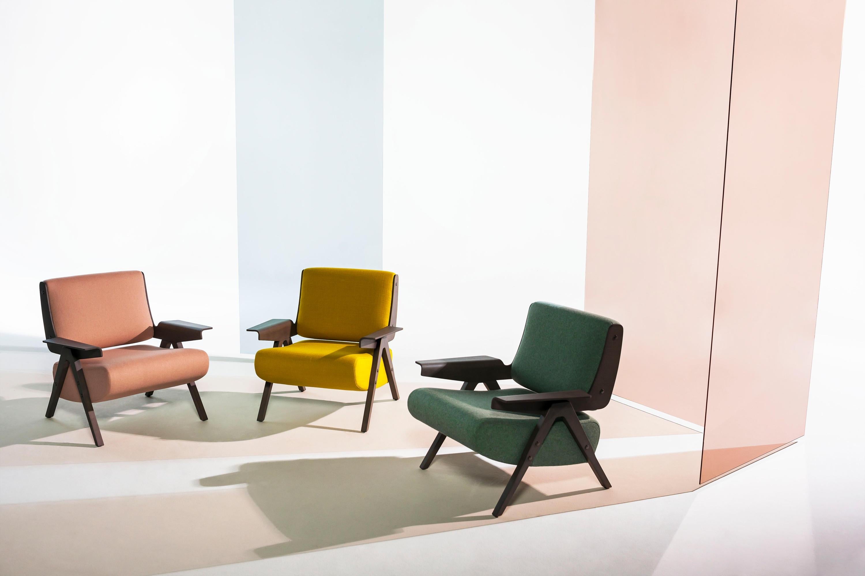https://a.1stdibscdn.com/tacchini-lina-armchair-designed-by-gianfranco-frattini-for-sale-picture-9/f_44652/f_216876421607137223593/lina_phandreaferrari_1_2_b_master.jpg