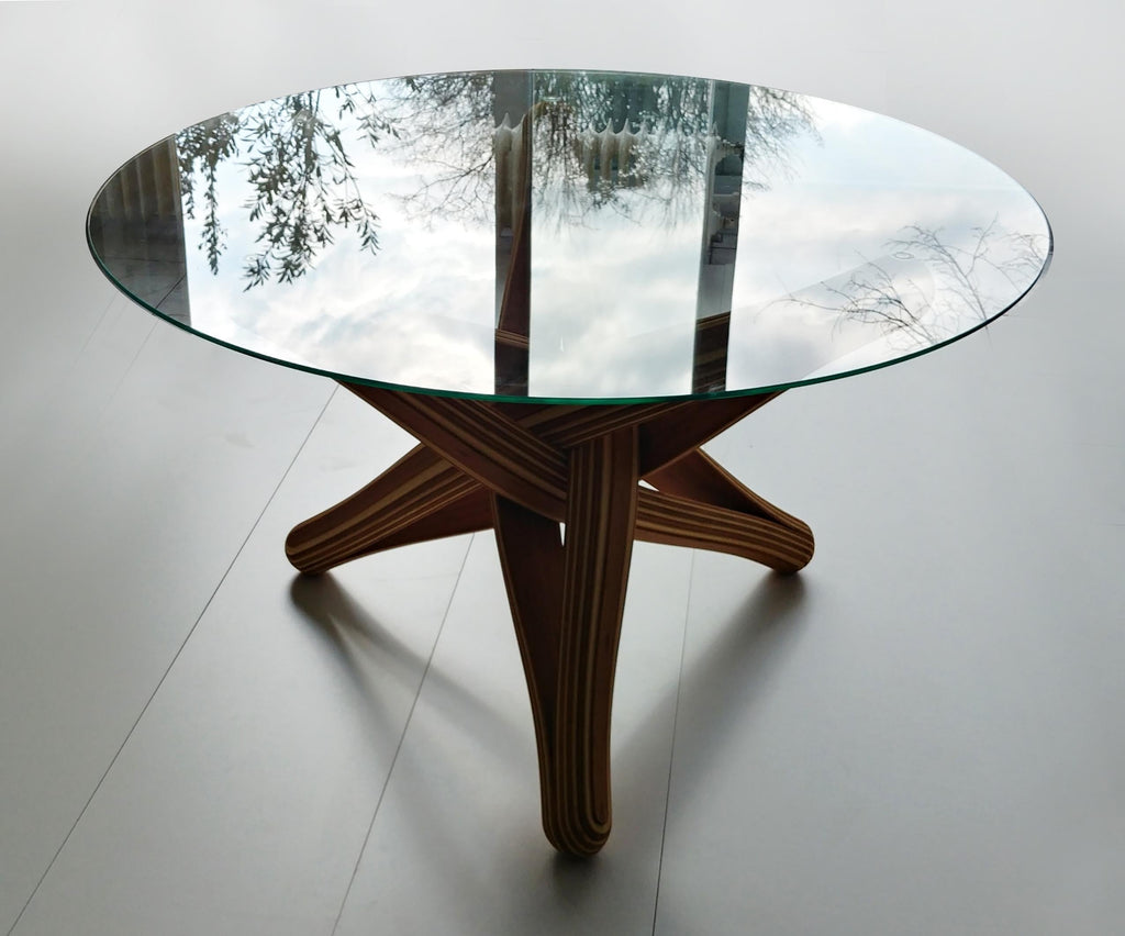 https://a.1stdibscdn.com/lock-d-sculptural-bamboo-dining-table-base-for-sale-picture-8/f_60952/f_270451421643024204008/lock_diner_caramel_naturel_04_master.jpg