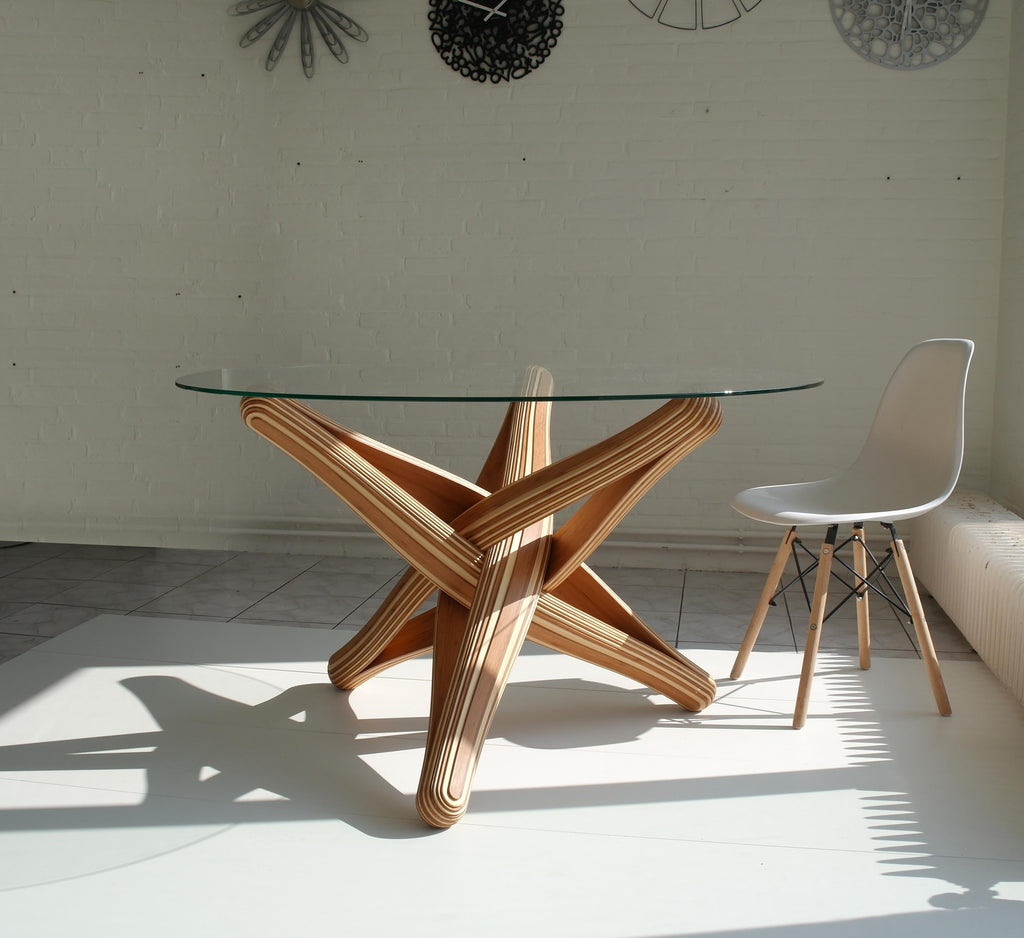 https://a.1stdibscdn.com/lock-d-sculptural-bamboo-dining-table-base-for-sale-picture-9/f_60952/f_270451421643024317275/lock_diner_caramel_naturel_09_master.jpg
