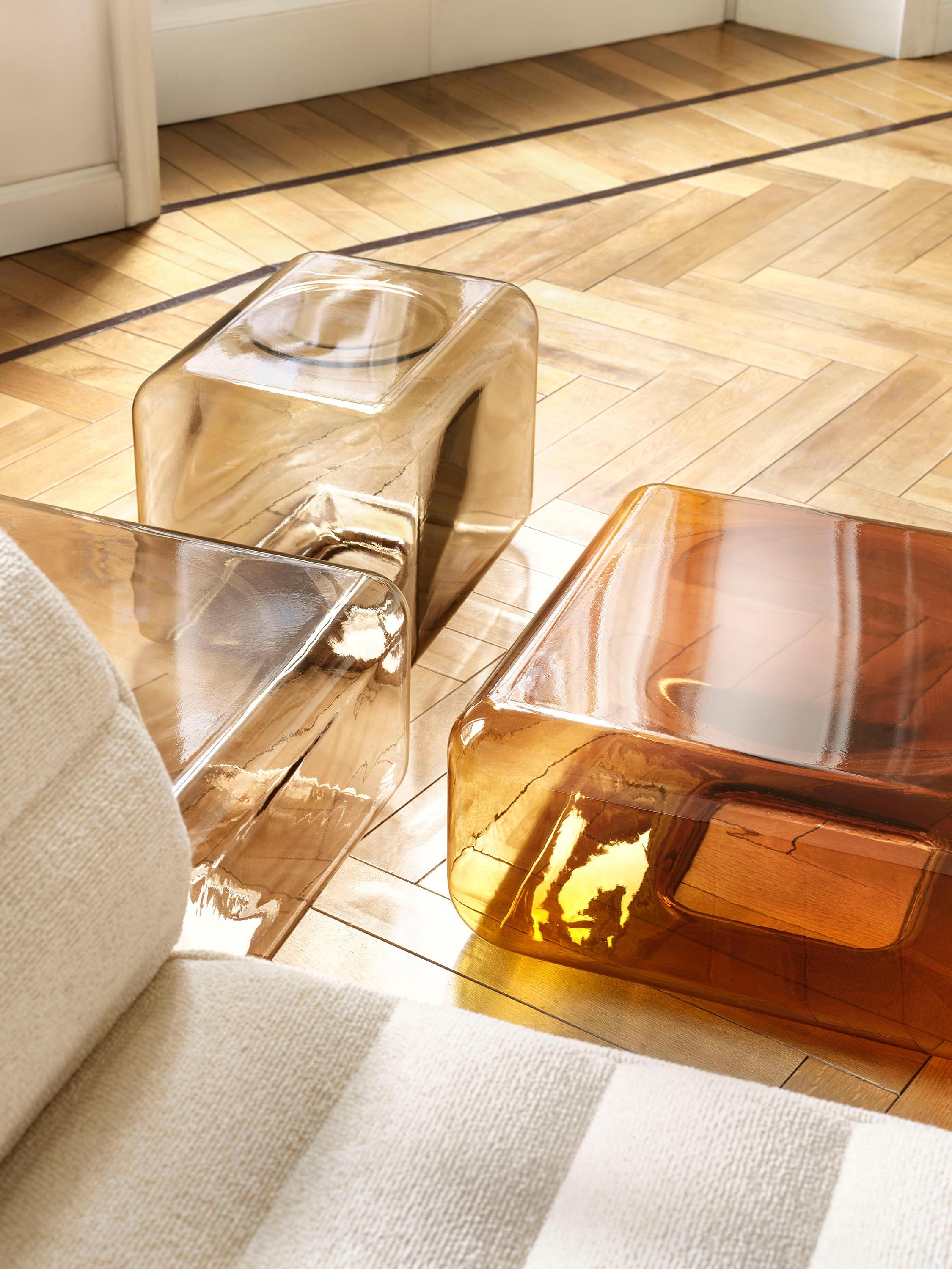 https://a.1stdibscdn.com/acerbis-lokum-coffee-table-in-smoked-grey-by-sabine-marcelis-for-sale-picture-13/f_16392/f_446440021745001171353/lokum_9_acerbis_lokum_sabinemarcelis_albertostrada_fam_g_arcit18_master.jpg