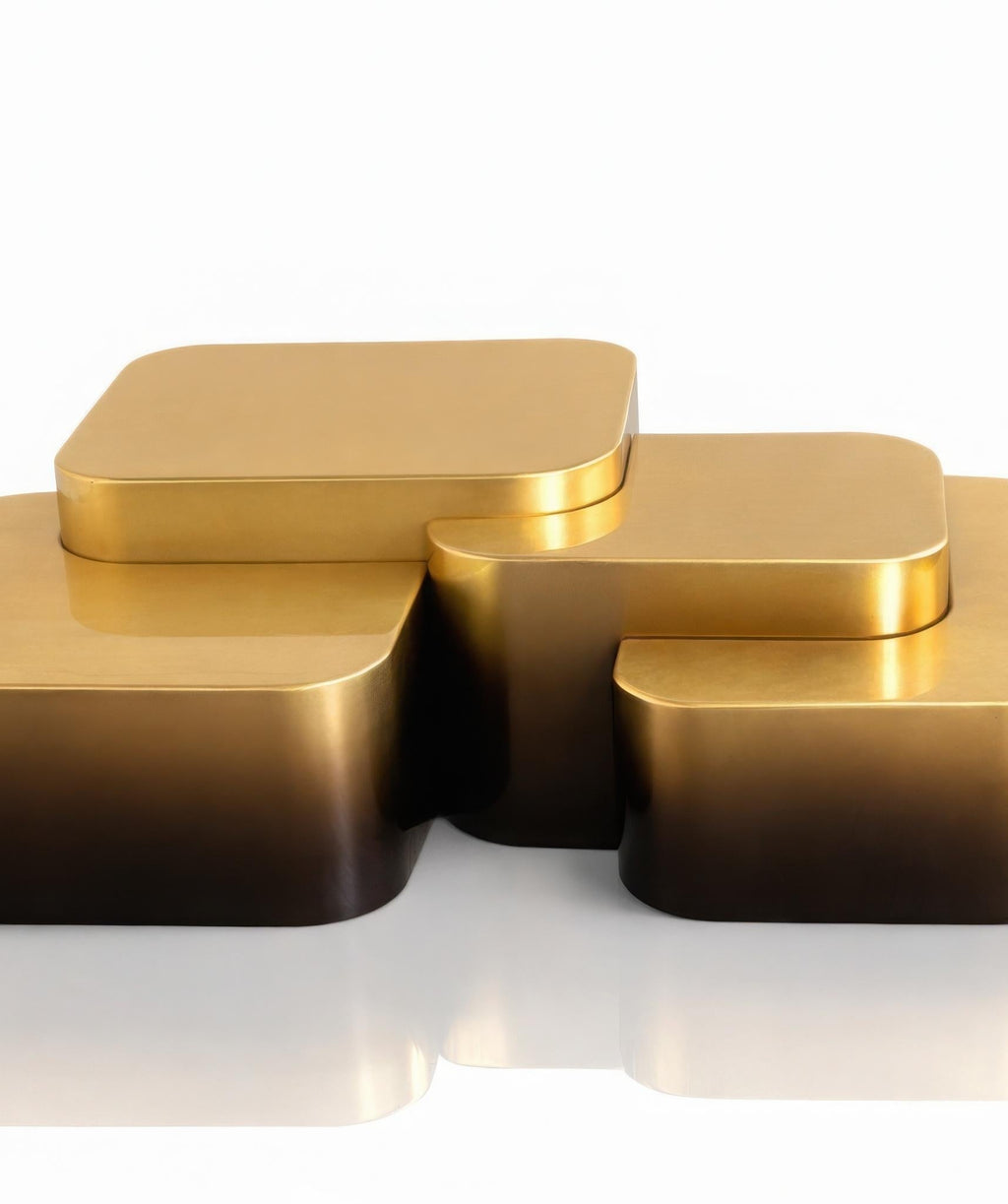 https://a.1stdibscdn.com/platea-coffee-table-golden-horizon-edition-for-sale-picture-6/f_27693/f_491851721773268425787/lolo_master.jpg