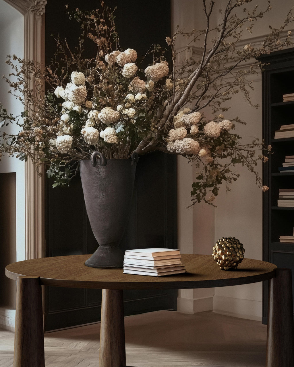 https://a.1stdibscdn.com/girard-flared-leg-walnut-dining-table-by-christiane-lemieux-for-sale-picture-9/f_69542/f_405266621768064444743/louis_vase_girard_dining_bubble_master.jpg