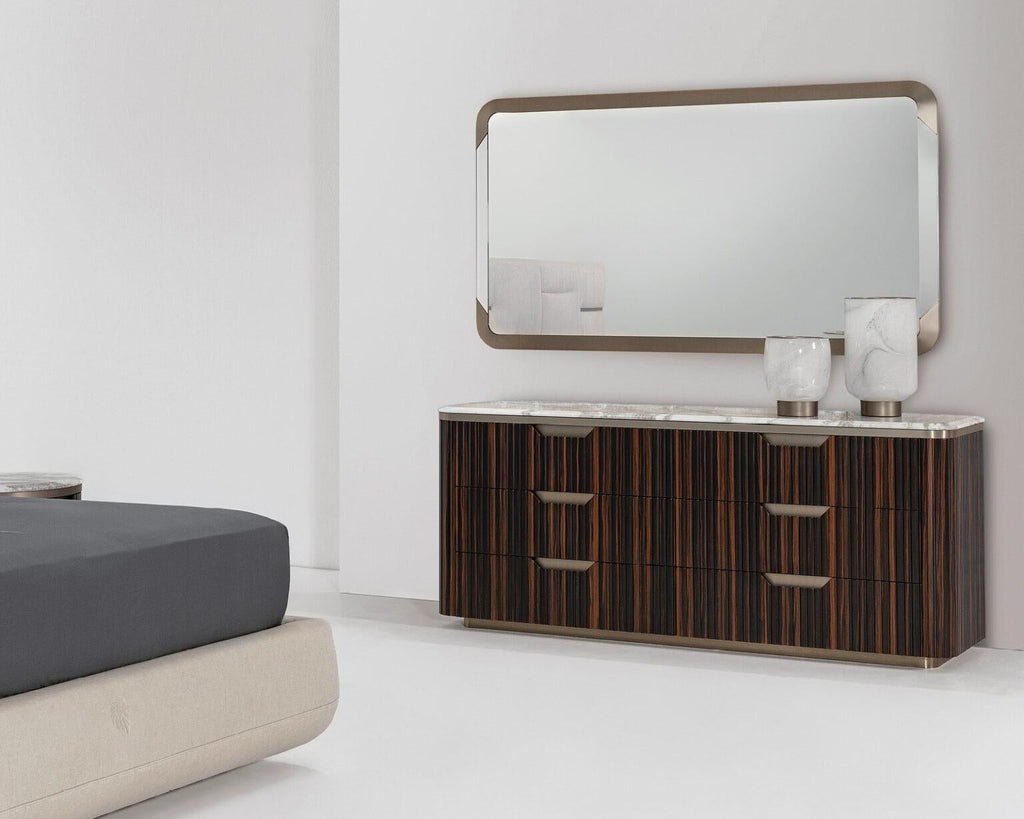 https://a.1stdibscdn.com/giorgio-collection-italian-luxor-dresser-with-marble-top-for-sale-picture-3/f_45442/f_457260721751574976821/luxor_dresser8_1536x1229_master.jpg