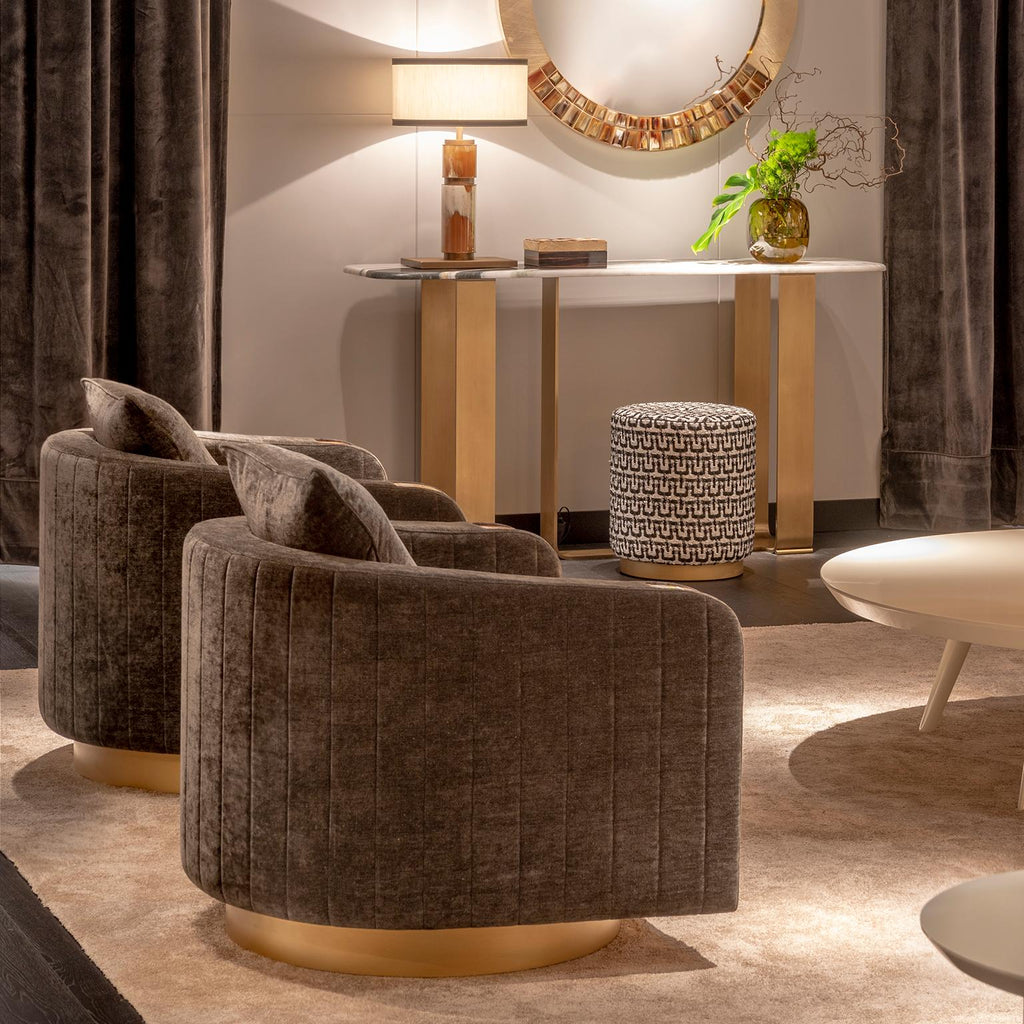 https://a.1stdibscdn.com/afrodite-armchair-in-cortina-fabric-with-armrests-in-horn-mod-7044b-for-sale-picture-5/f_50102/f_172577911578583865422/mac98540_master.jpg