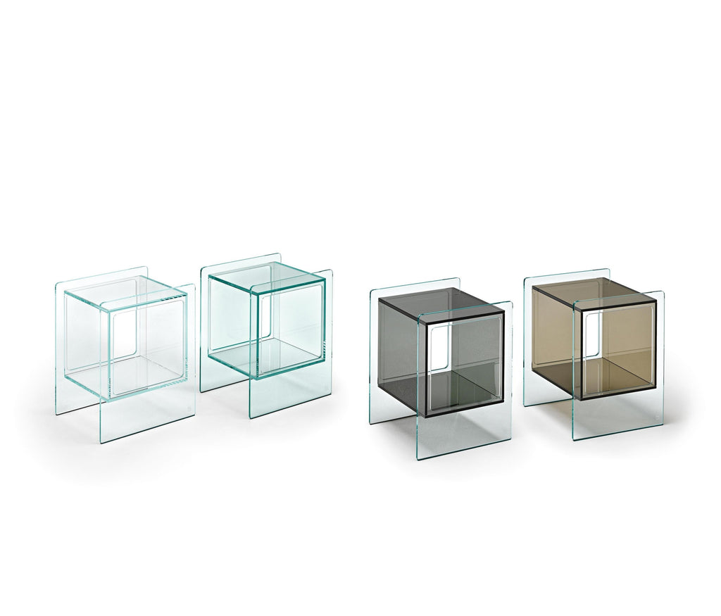 https://a.1stdibscdn.com/fiam-magique-cubo-mqc-3834-bedside-table-with-cube-in-glass-by-studio-klass-for-sale-picture-2/12330573/f_188574721587974906147/magique_cubo_comp_b_master.jpg